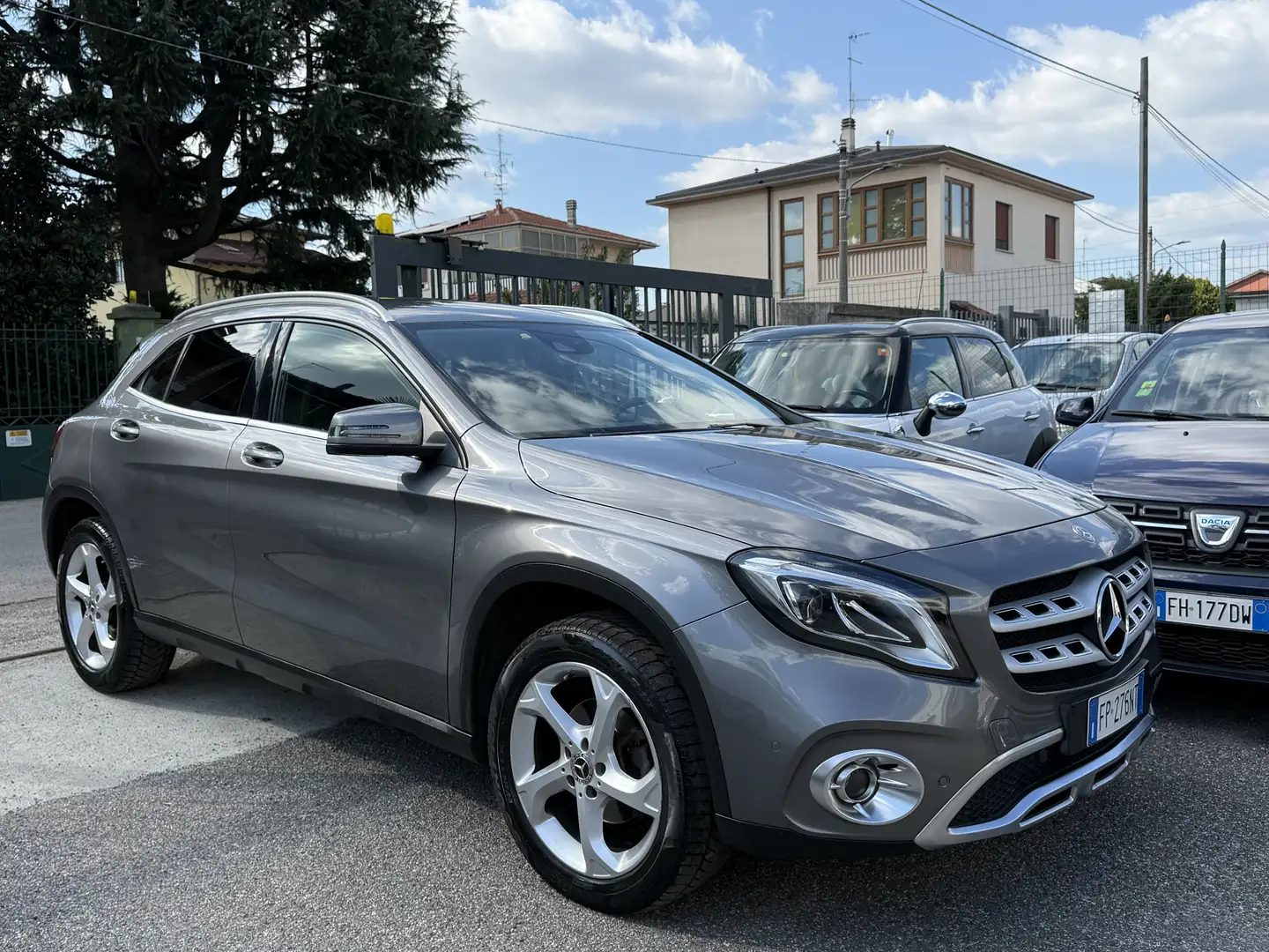Mercedes-Benz GLA 200 d Premium auto - 2