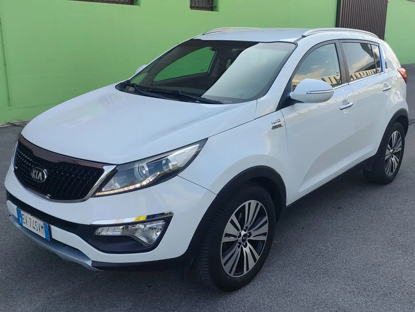 Kia Sportage Sportage 2.0 crdi Rebel Awd 184cv auto Bianco - 1