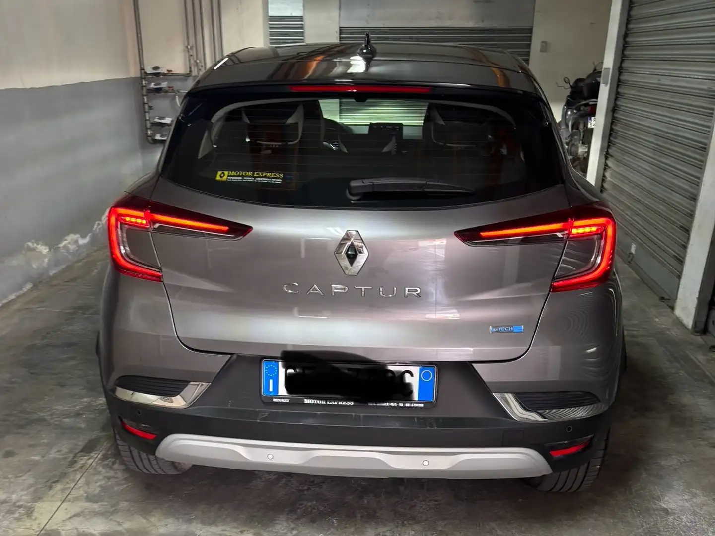 Renault Captur 1.6 E-Tech phev Intens 160cv auto - 2