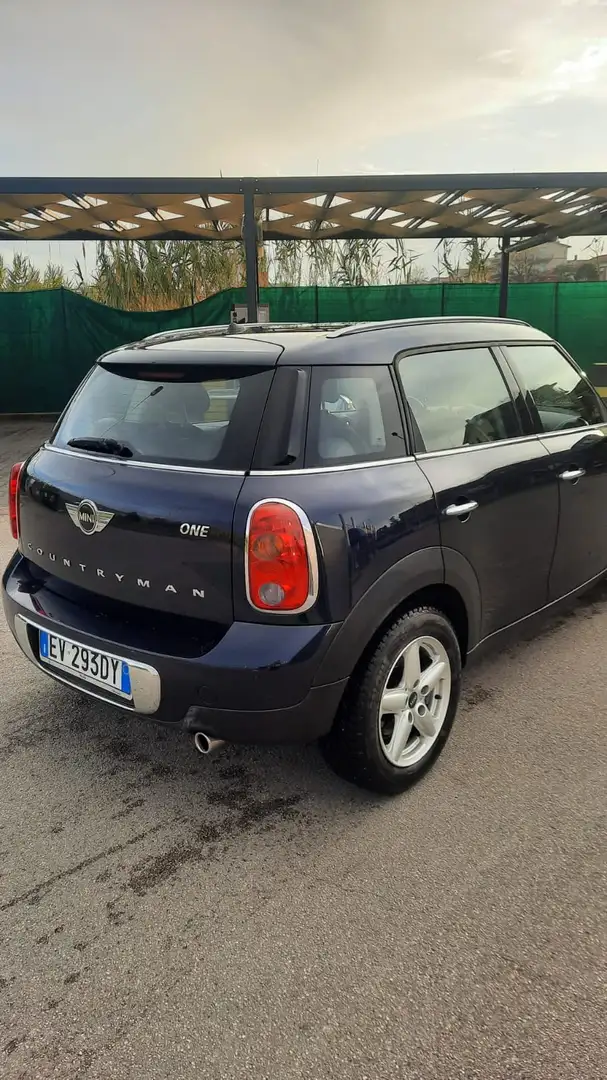 MINI One Countryman Mini+Countryman+1.6+One Modrá - 1