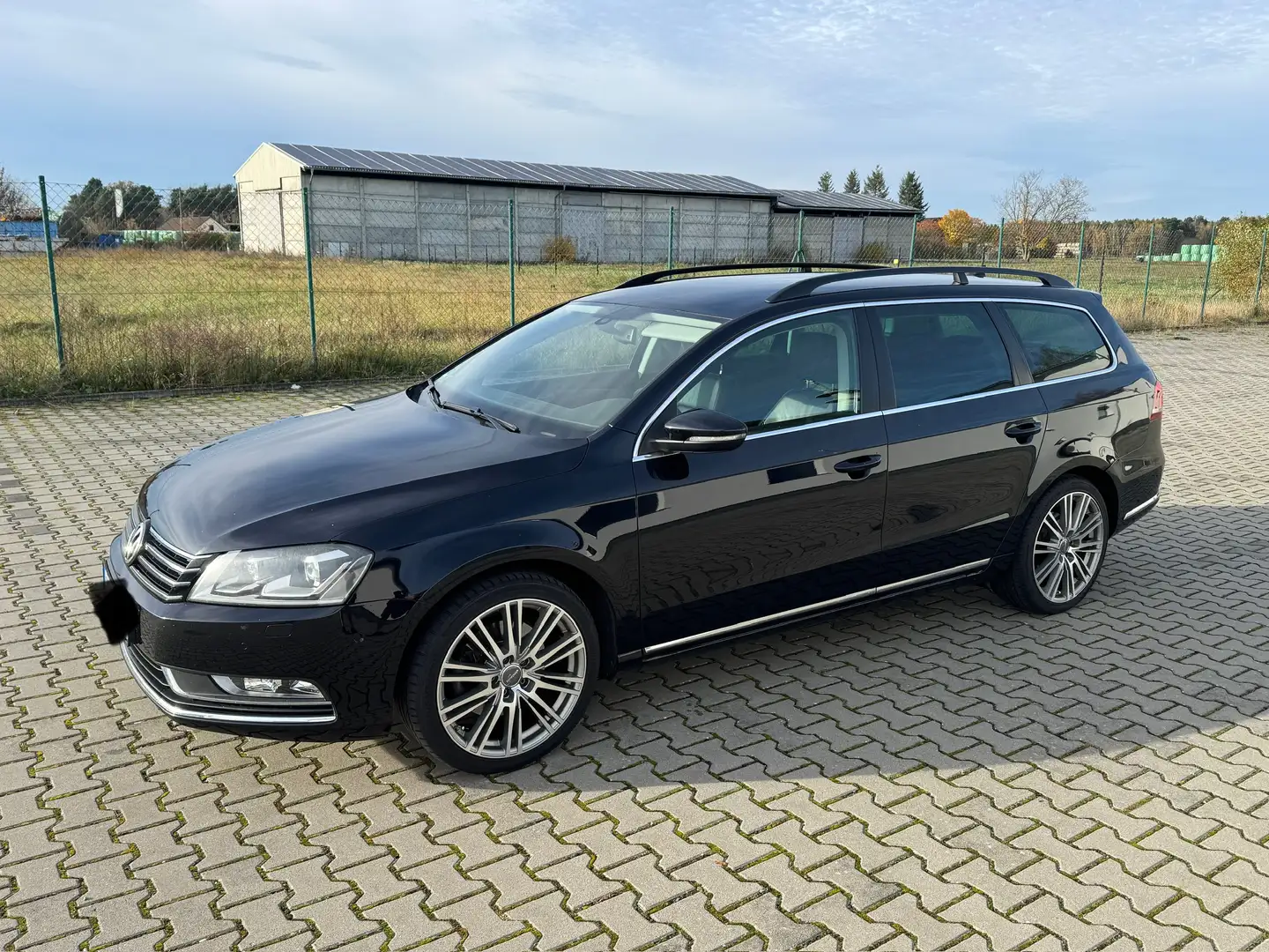 Volkswagen Passat Variant Passat Variant 2.0 Blue TDI SCR Comfortline Černá - 1