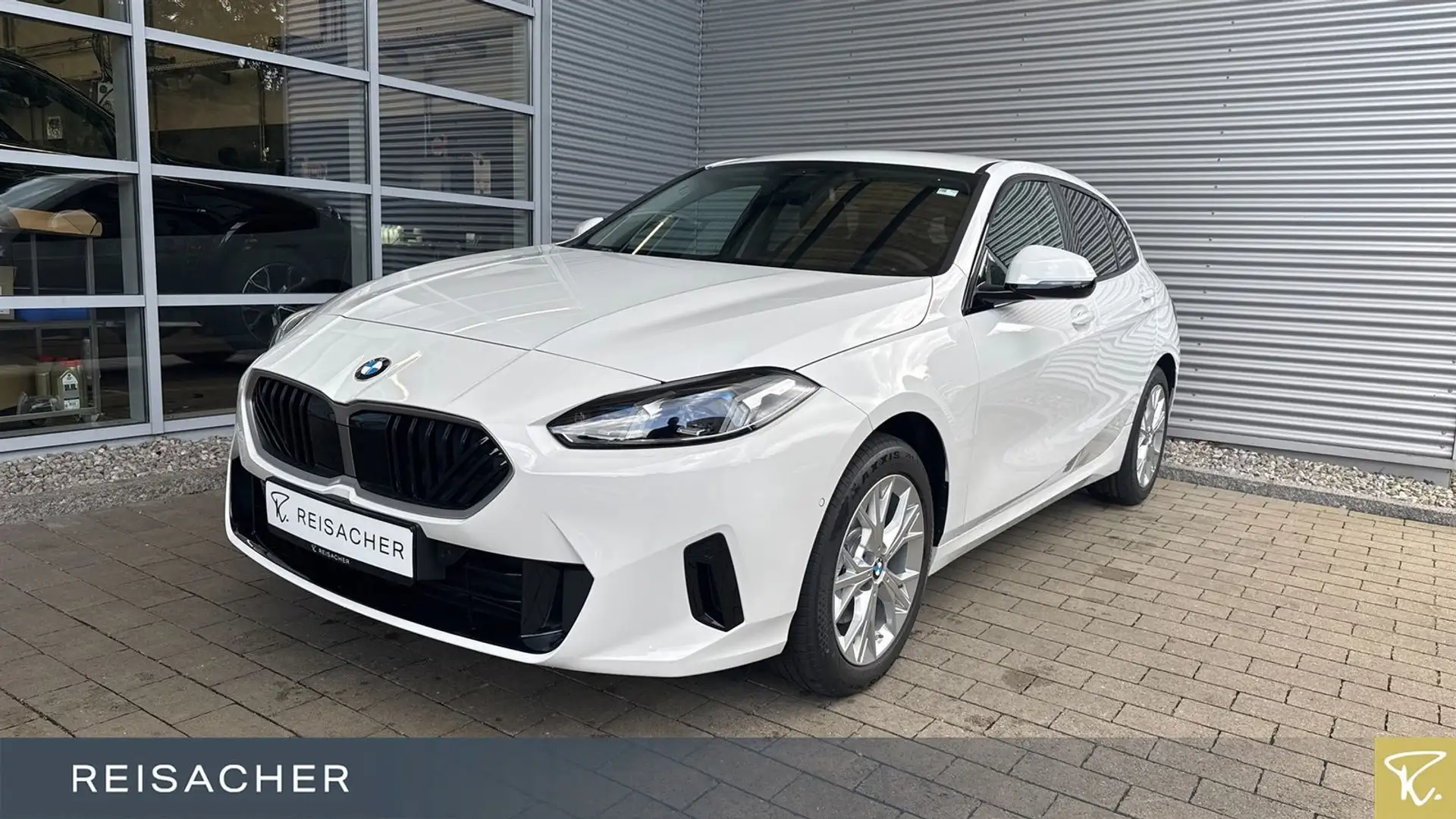 BMW 118 d Navigationssystem Sitzheizung Keyless Go White - 1