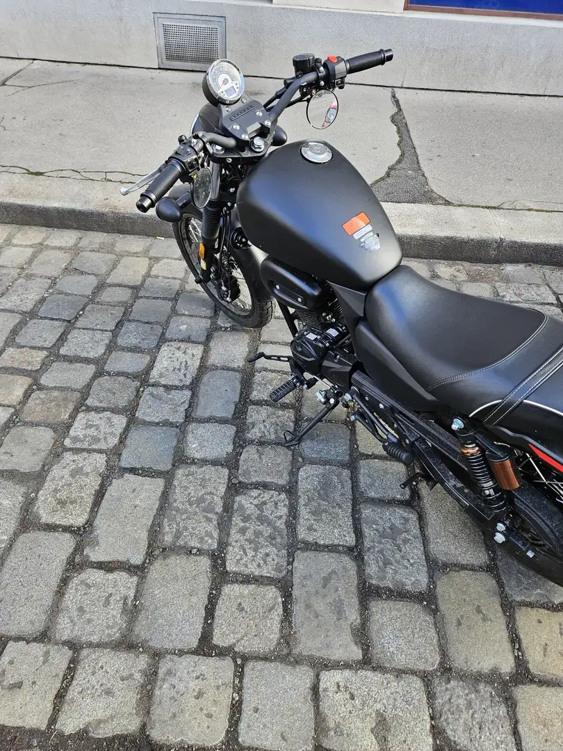 Motron Revolver 125 Negro - 1