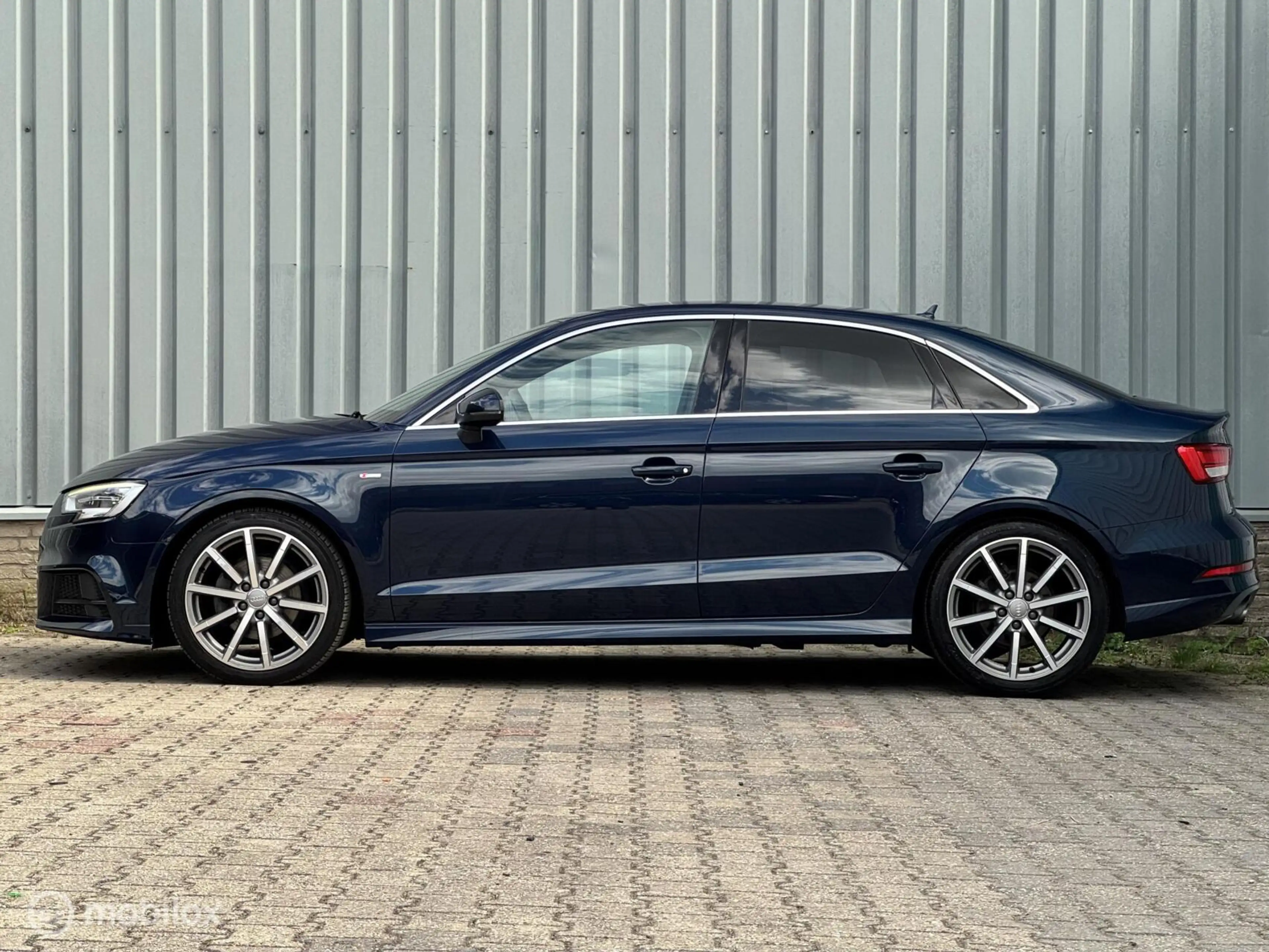Audi A3 Limousine TFSI AUT Sport Pro | S-Line | B/O | Kosm — photo 6