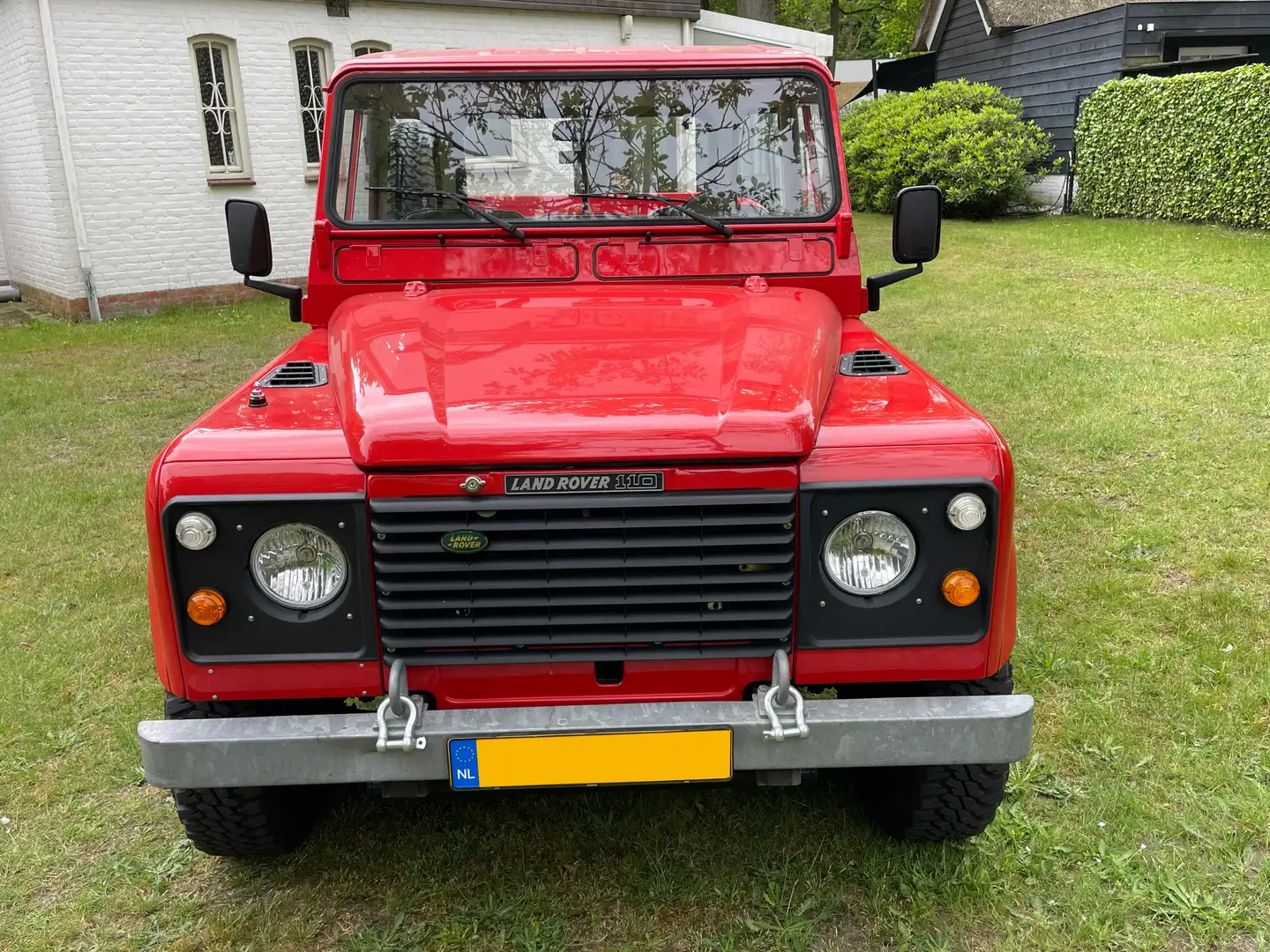 Land Rover Defender One-Ten 110 3.5 V8 HCPU only 29.000km First Paint Rood - 2