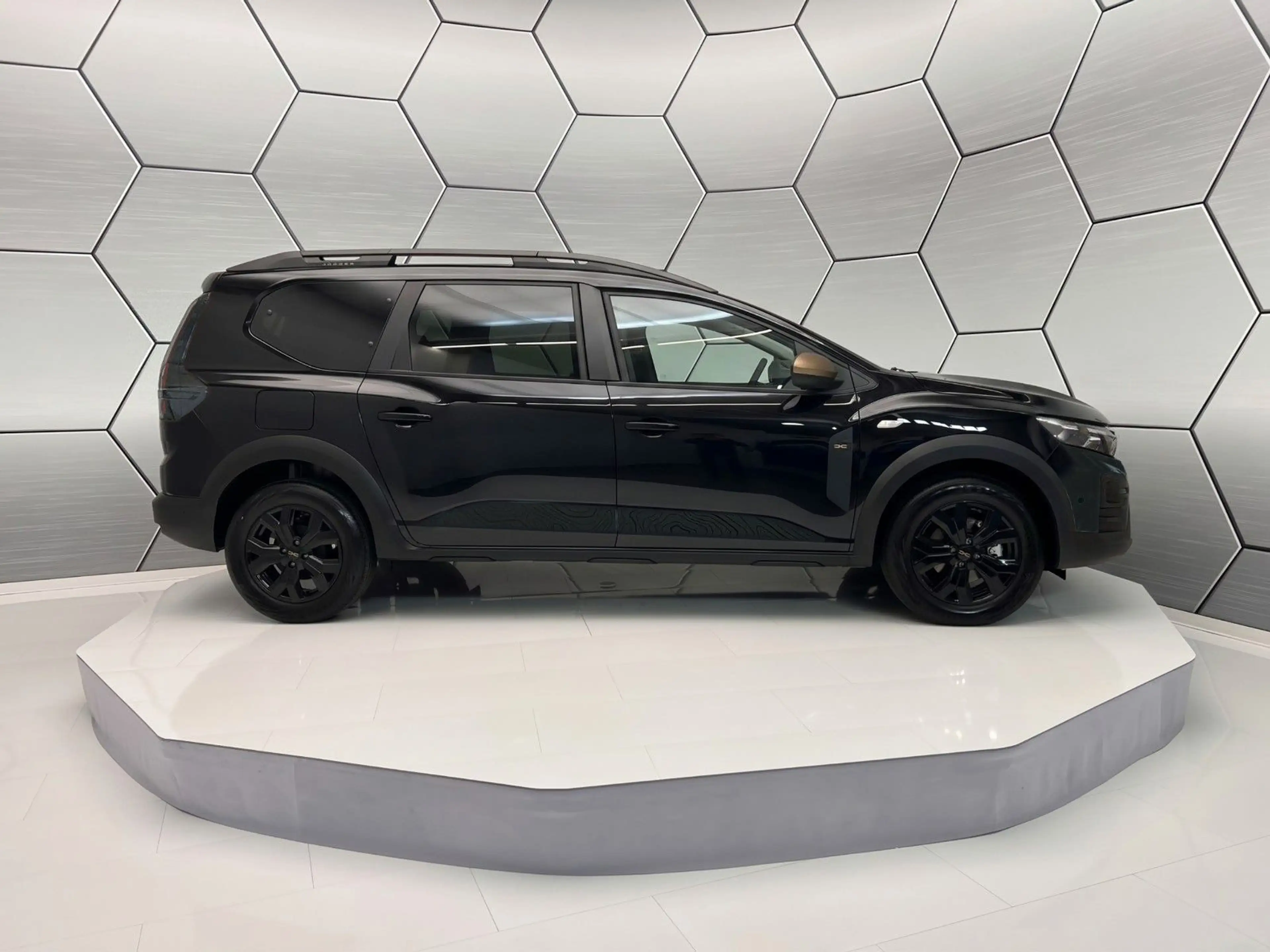 Dacia Jogger Journey hybrid 155 7-Sitzer 360° Navi — photo 6