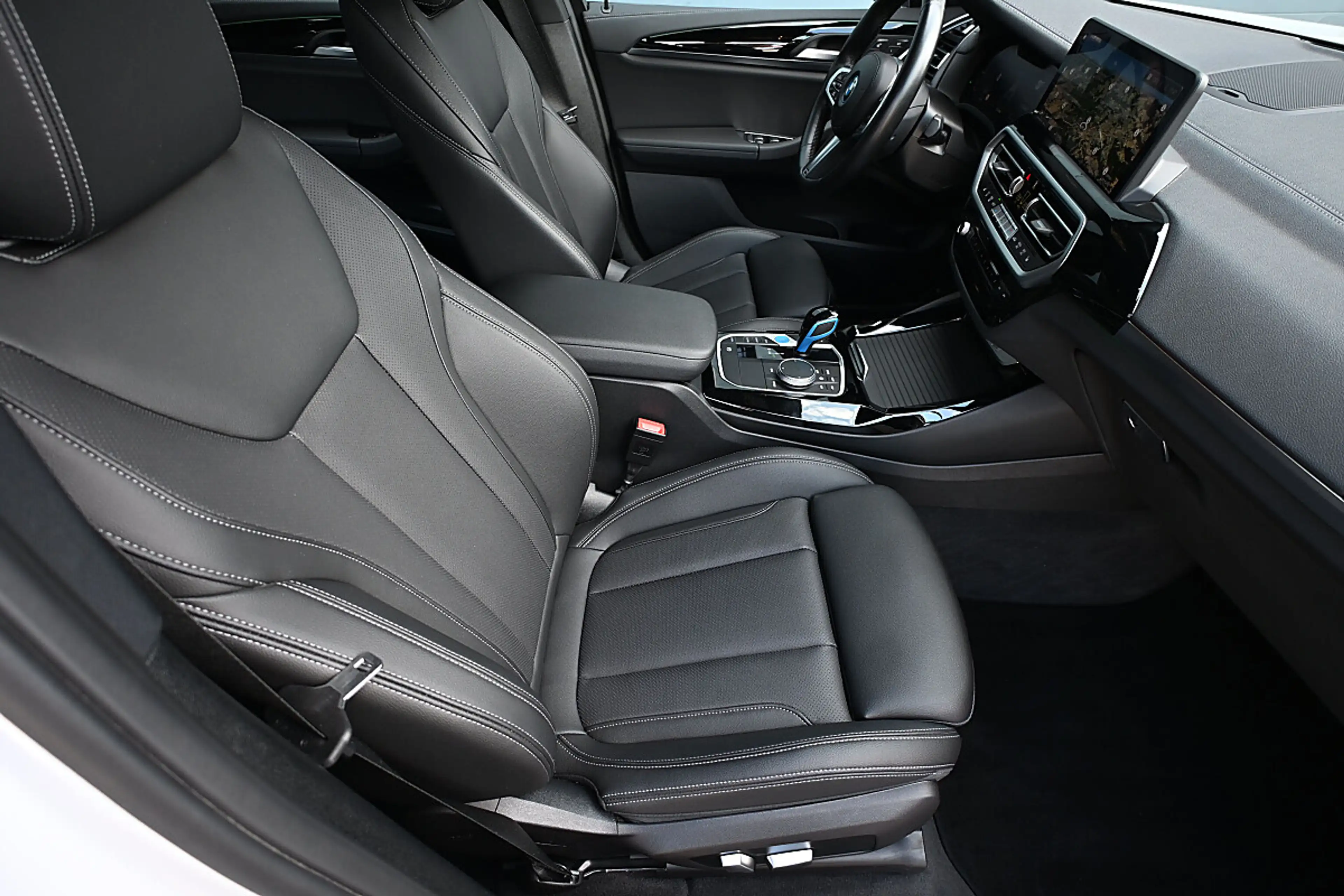 BMW iX3 M 73,8kWh Sport ACC, DrivingProf, LED, Kamera, ... — photo 12
