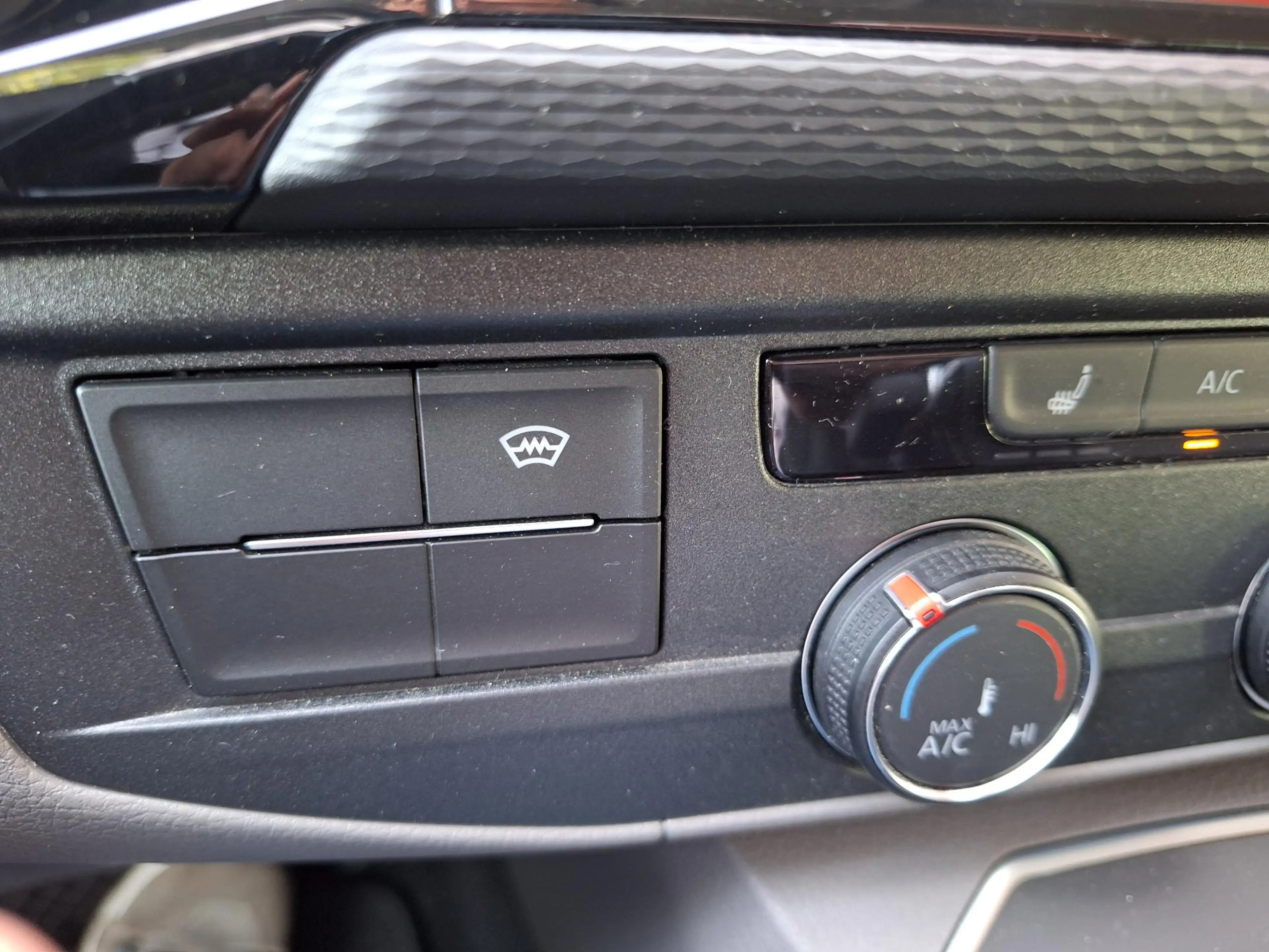 Volkswagen T6.1 Transporter 2.0 TDI L2H1 30 DC Bulli Automaat | NL-Auto | Trek — photo 24