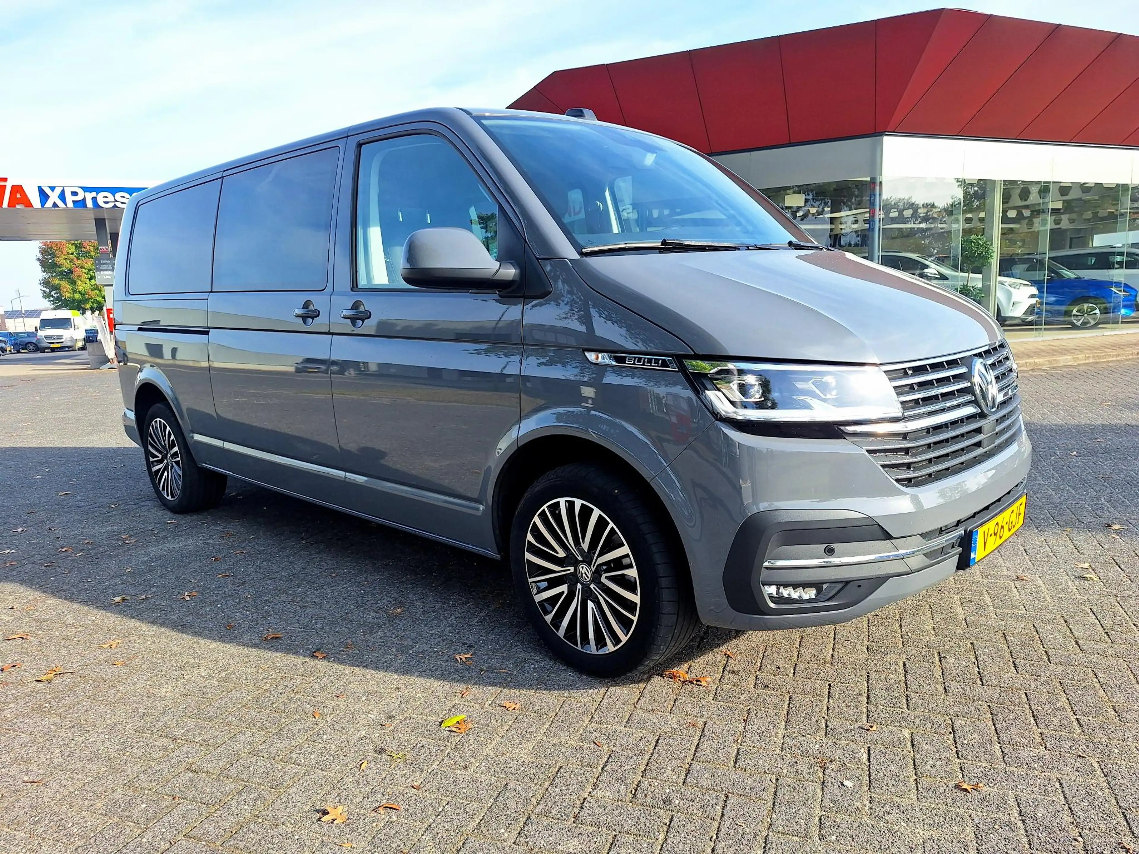 Volkswagen T6.1 Transporter 2.0 TDI L2H1 30 DC Bulli Automaat | NL-Auto | Trek — photo 6