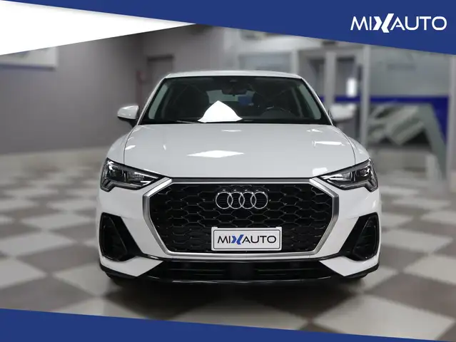 Audi Q3 view 2