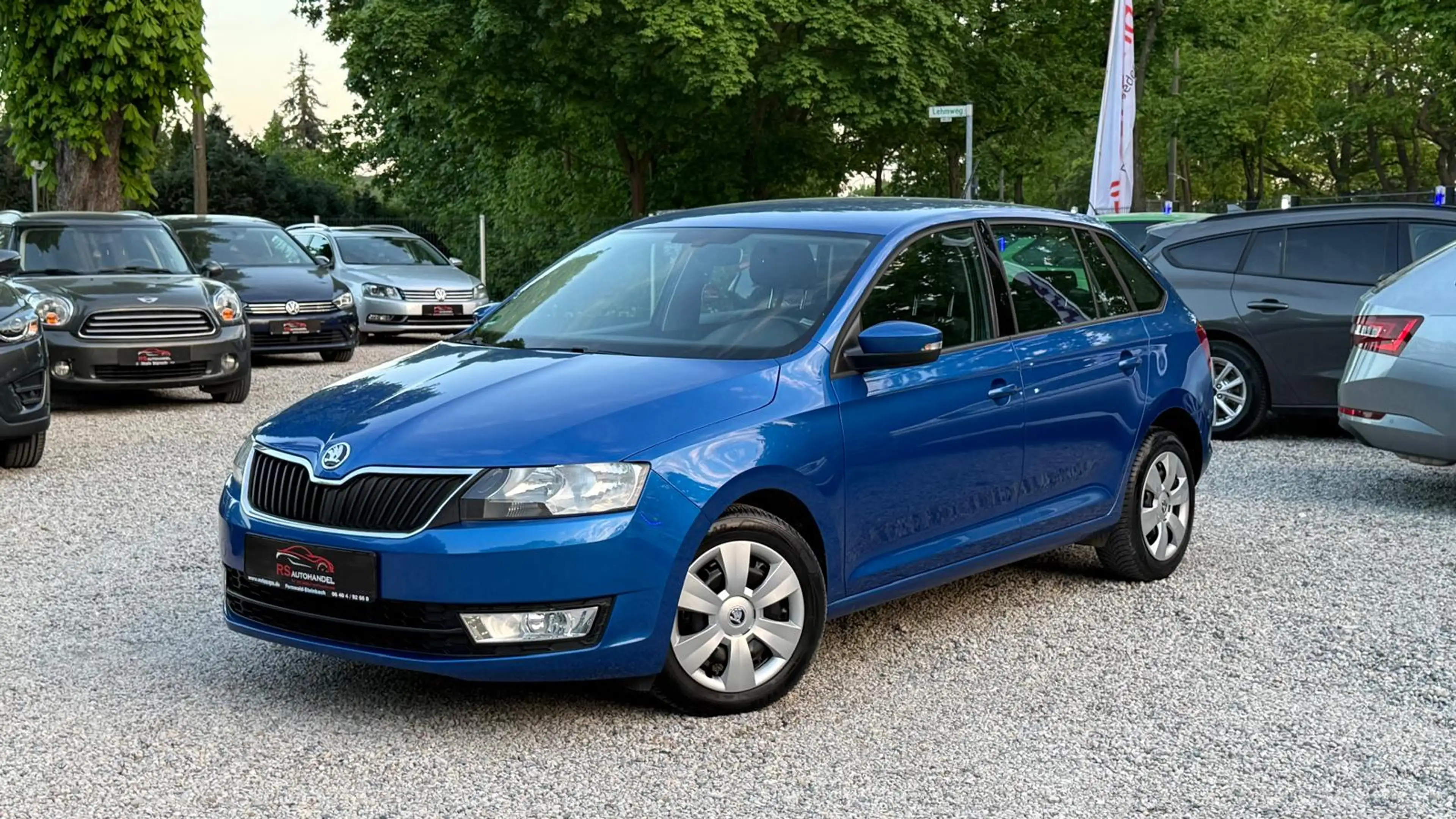 Skoda Rapid/Spaceback Ambition*Tempomat*Sitzheizung*Start/Stop