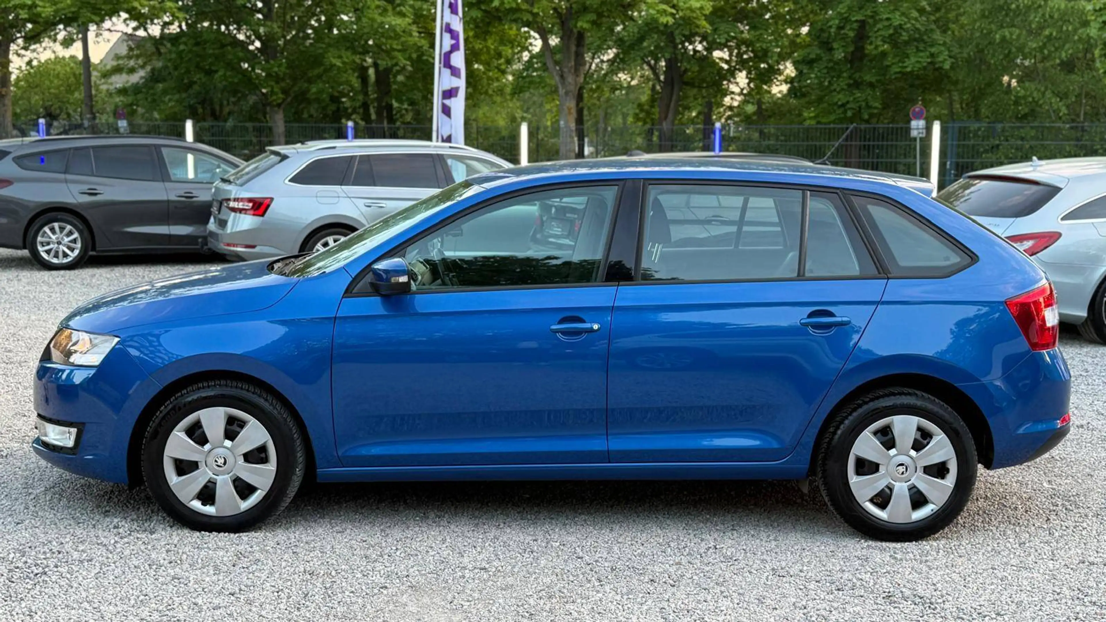 Skoda Rapid/Spaceback Ambition*Tempomat*Sitzheizung*Start/Stop — photo 3
