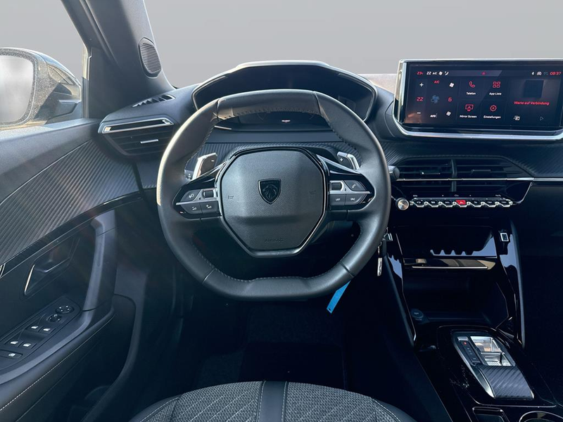 Peugeot 2008 1.2 PureTech 130, Allure — photo 15