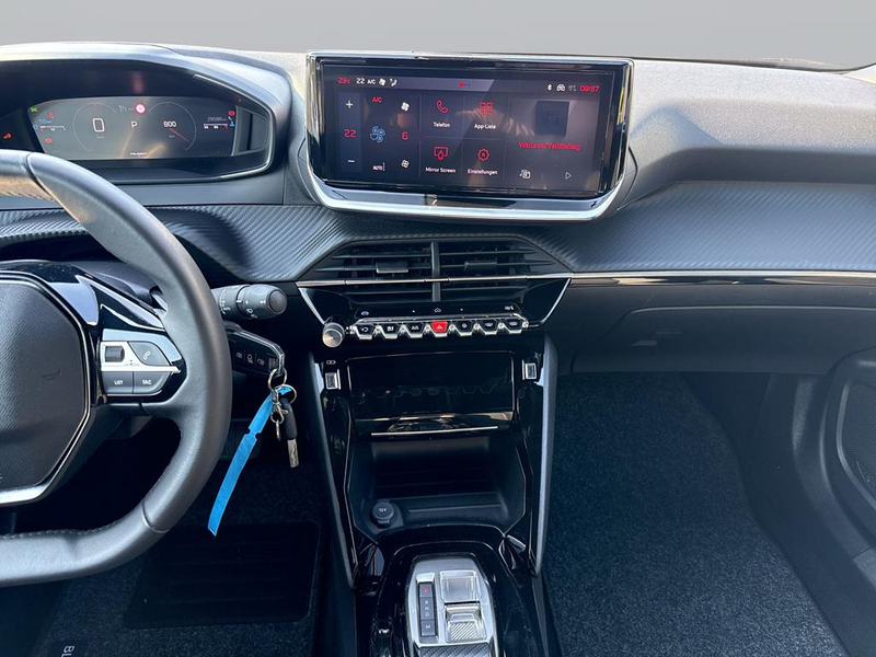 Peugeot 2008 1.2 PureTech 130, Allure — photo 14