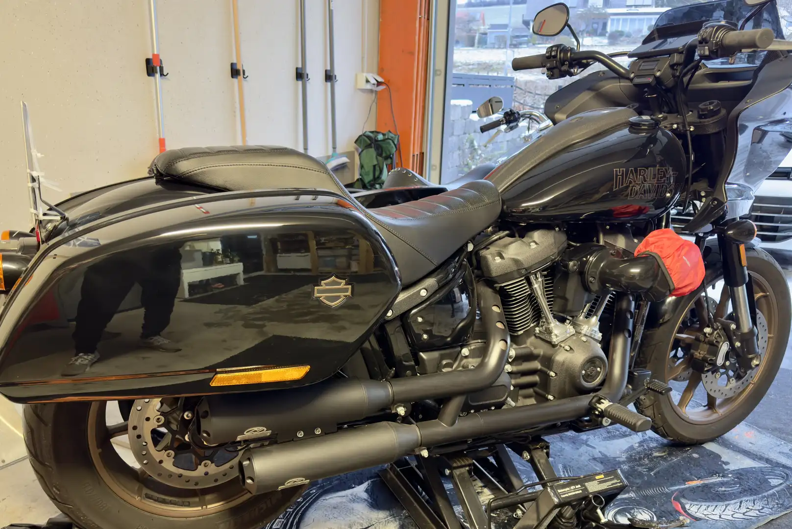 Harley-Davidson Lowrider ST - 1