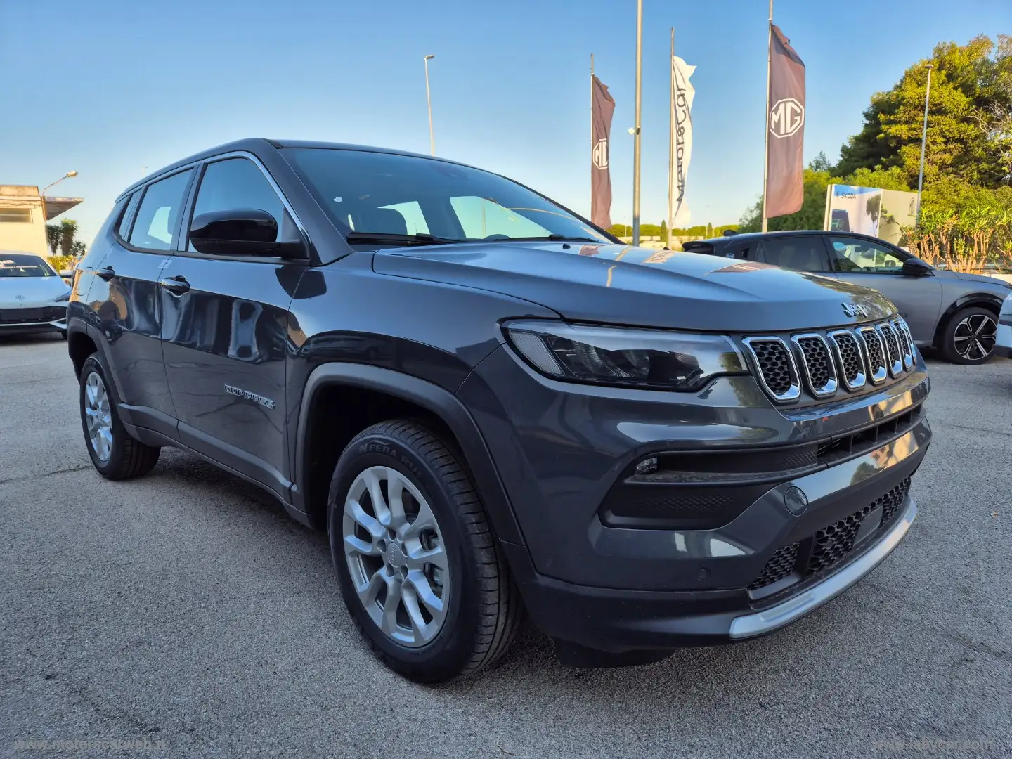 Jeep Compass 1.5 T4 130CV MHEV 2WD Altitude Gri - 1