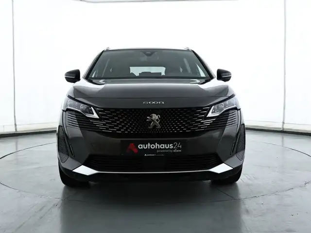 Peugeot 5008 view 2