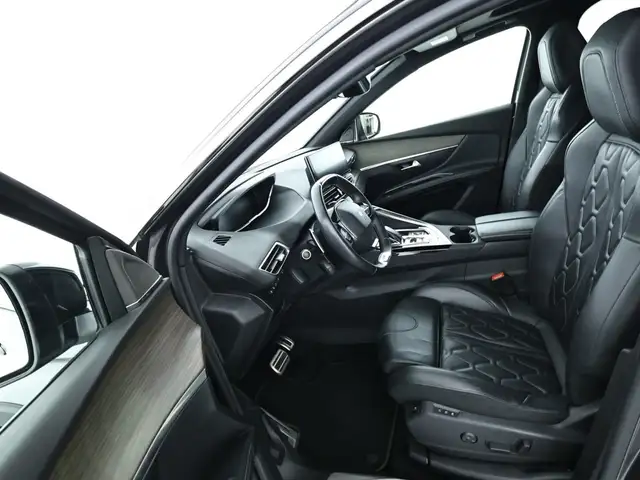 Peugeot 5008 view 8