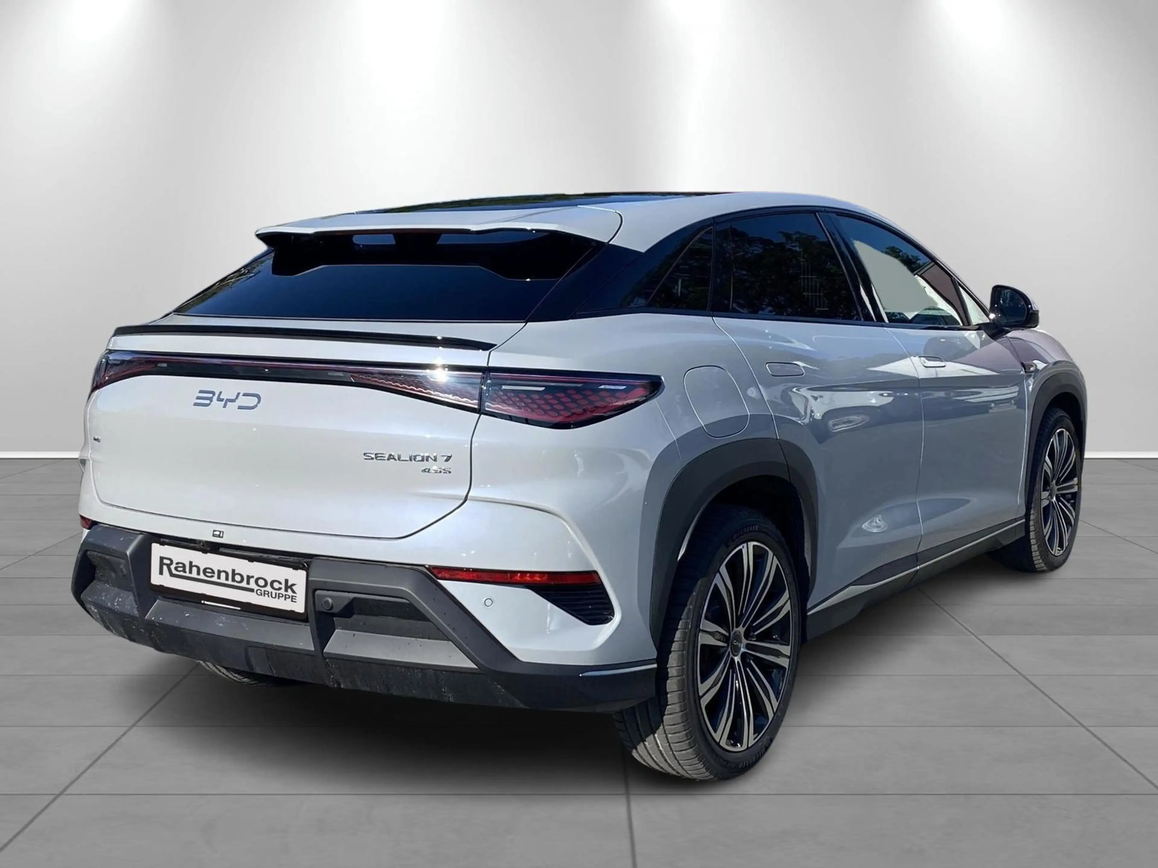 BYD Sealion 7 Design AWD — photo 4