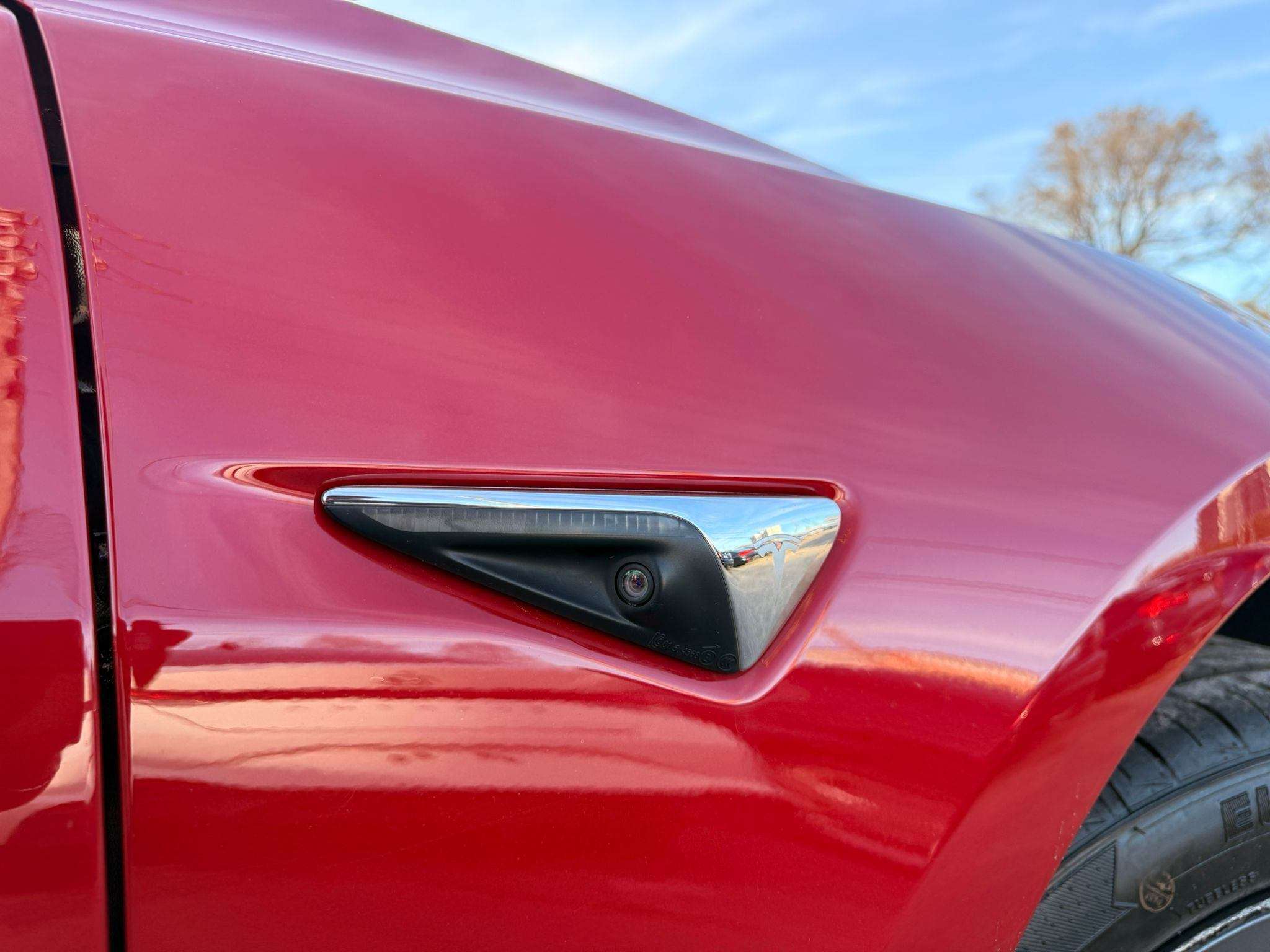 2018 Tesla Model 3 Long Range alt 5