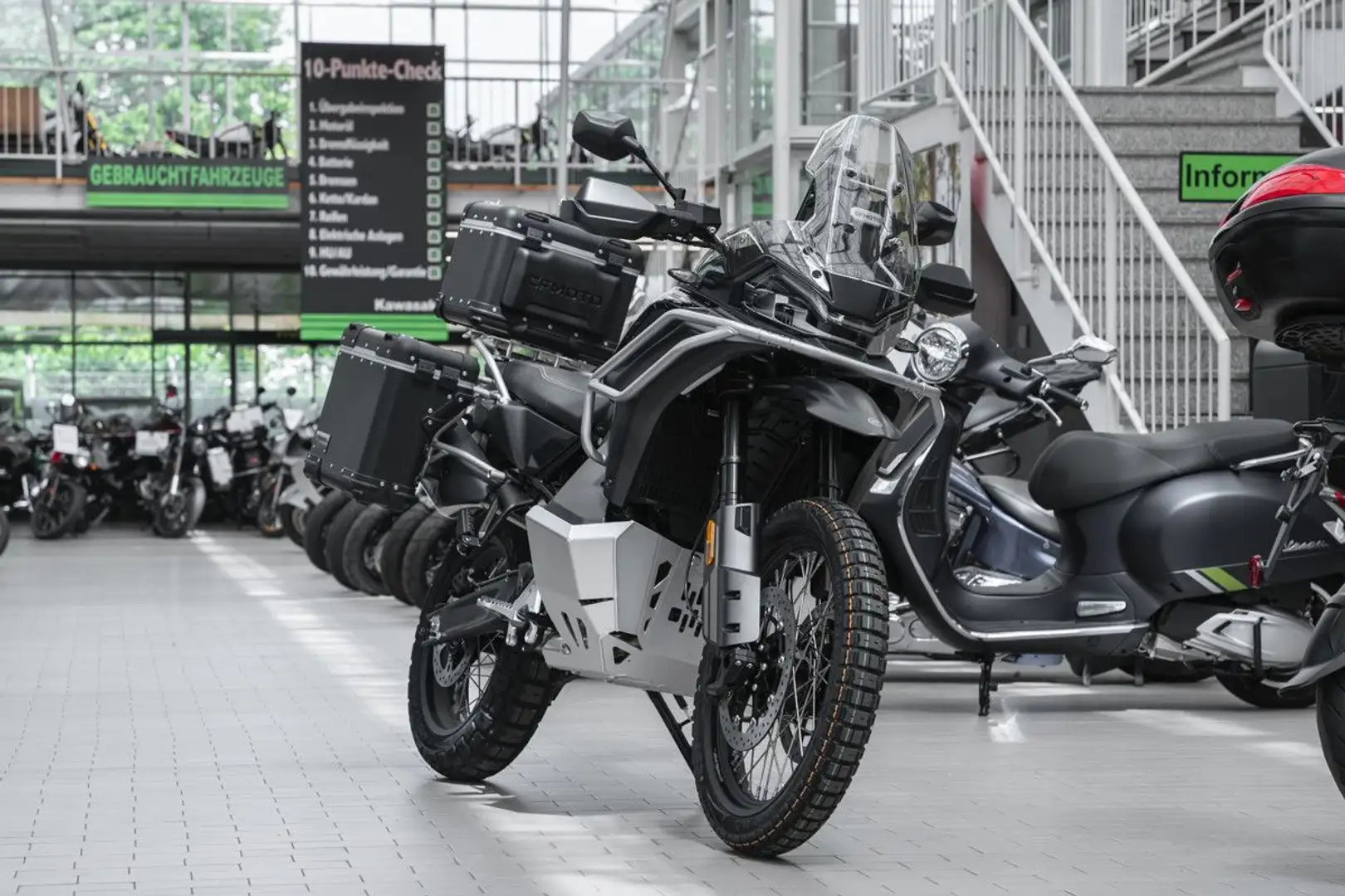 CFMOTO 800 MT X , 4JAHRE WERKSGARANTIE,sofort lieferbar Negro - 2