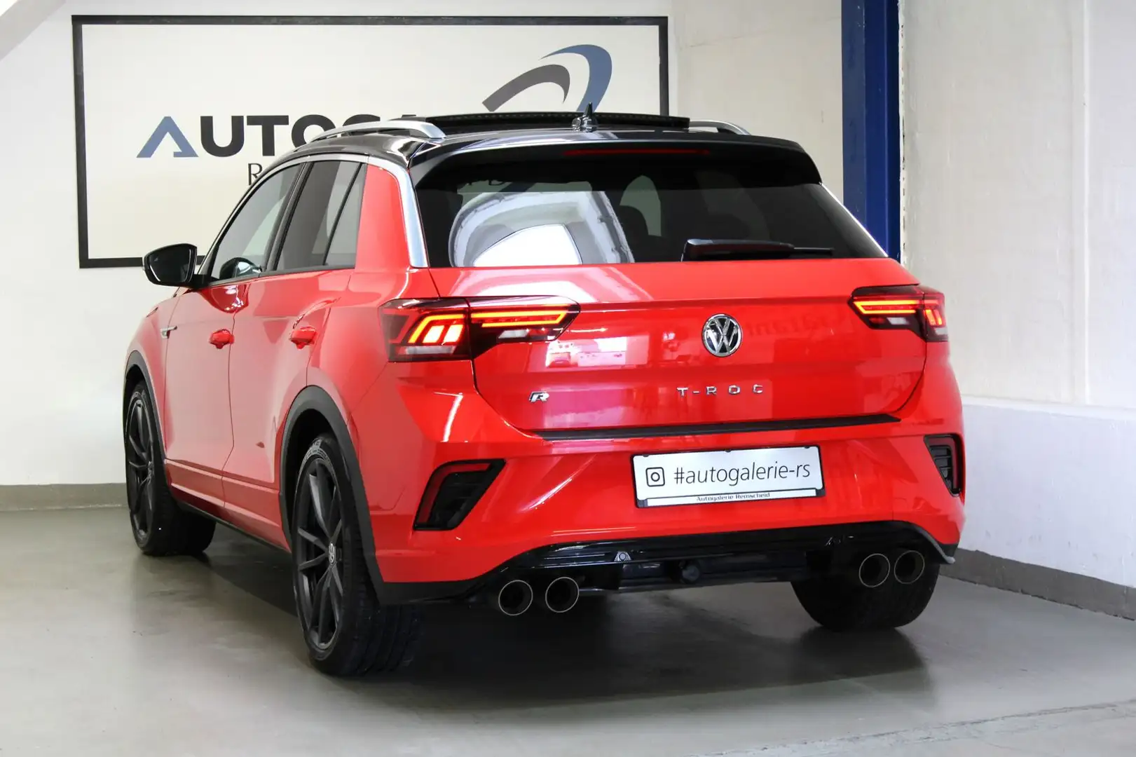 Volkswagen T-Roc R 4M*AKRAPOVIC*LEDER*PANO*BEATS*AHK*29TKM! Rot - 1