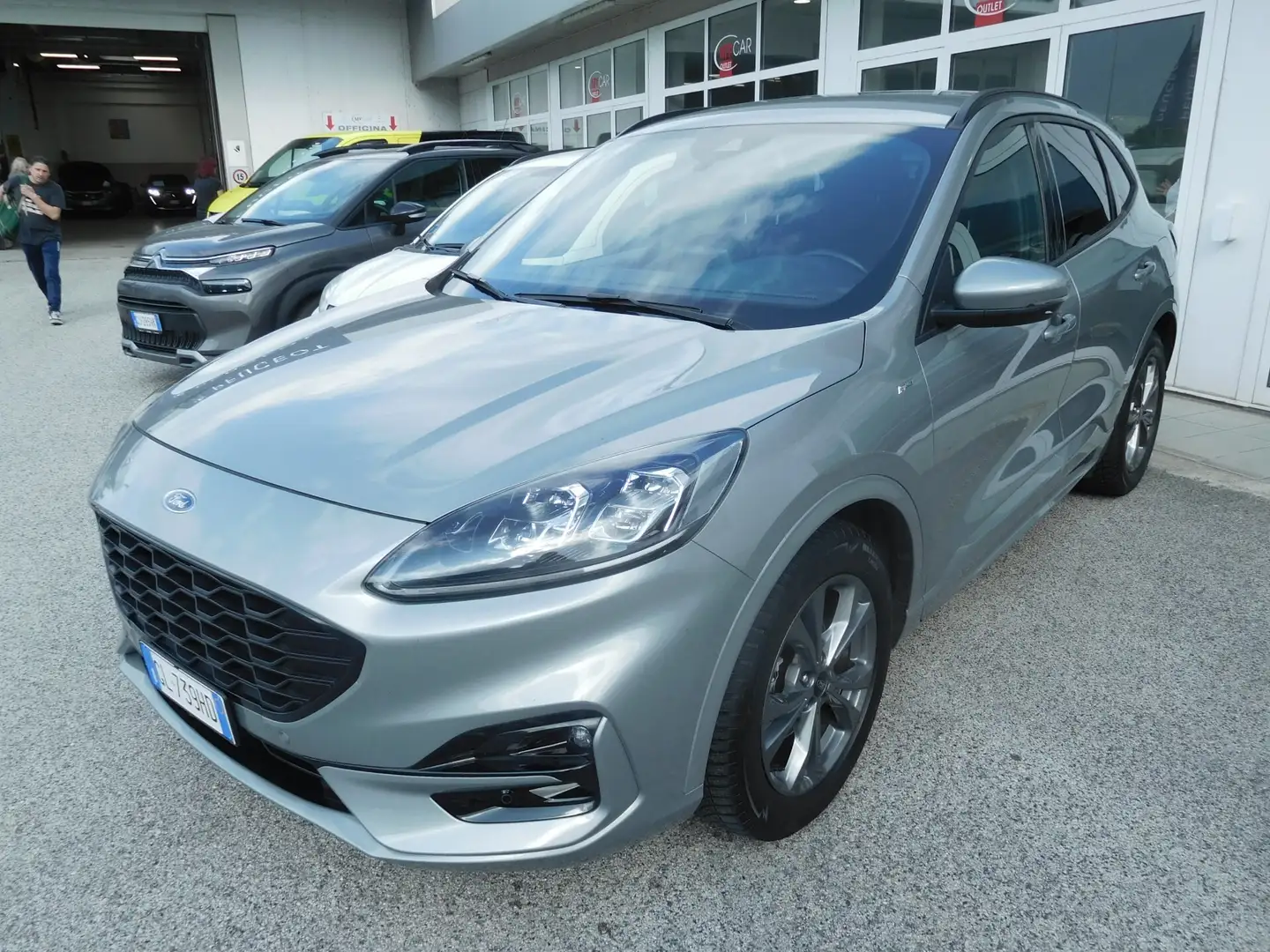Ford Kuga 1.5 EcoBlue 120 CV aut. 2WD ST-Line X Gris - 1