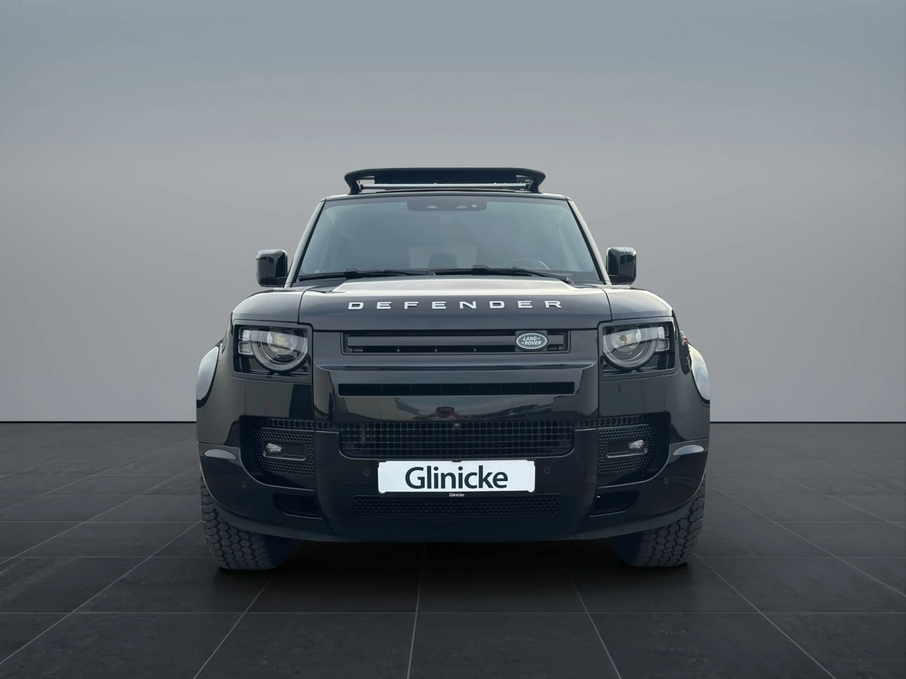 Land Rover Defender 90 D250 XS Edition AHK WinterPack — photo 8