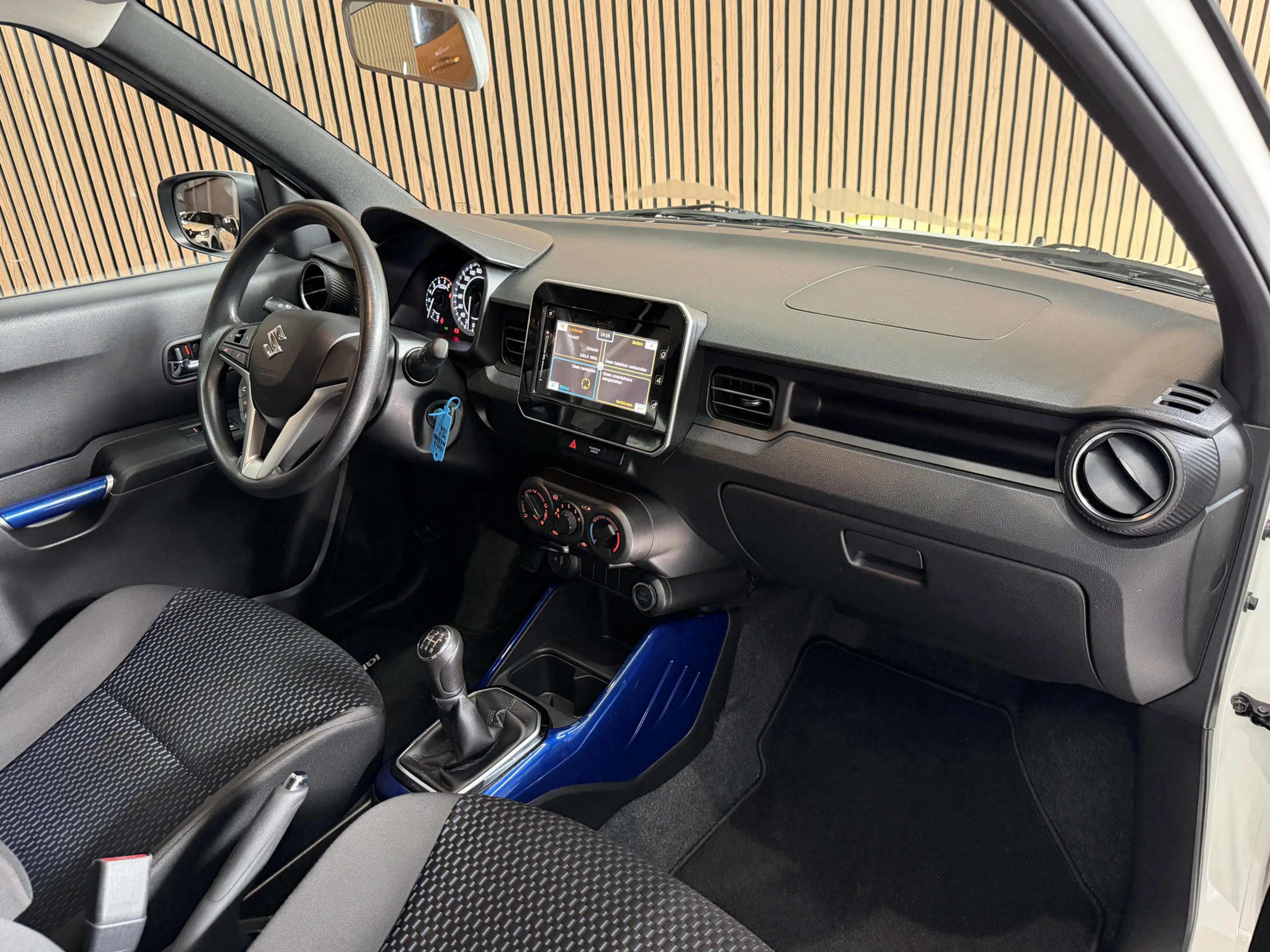 Suzuki Ignis 1.2 Smart Hybrid Select | Navi | Led | Camera | St — photo 46
