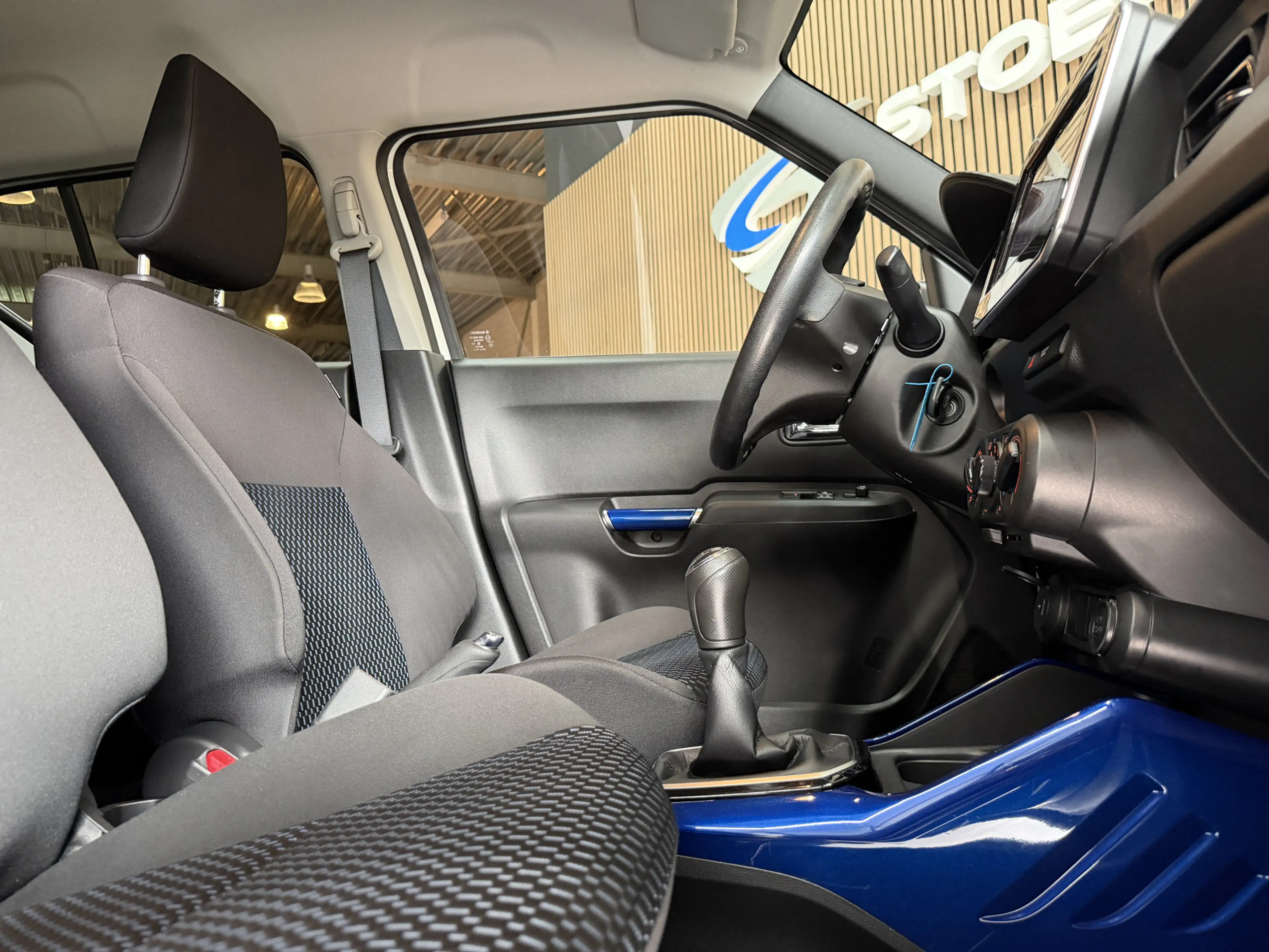 Suzuki Ignis 1.2 Smart Hybrid Select | Navi | Led | Camera | St — photo 42
