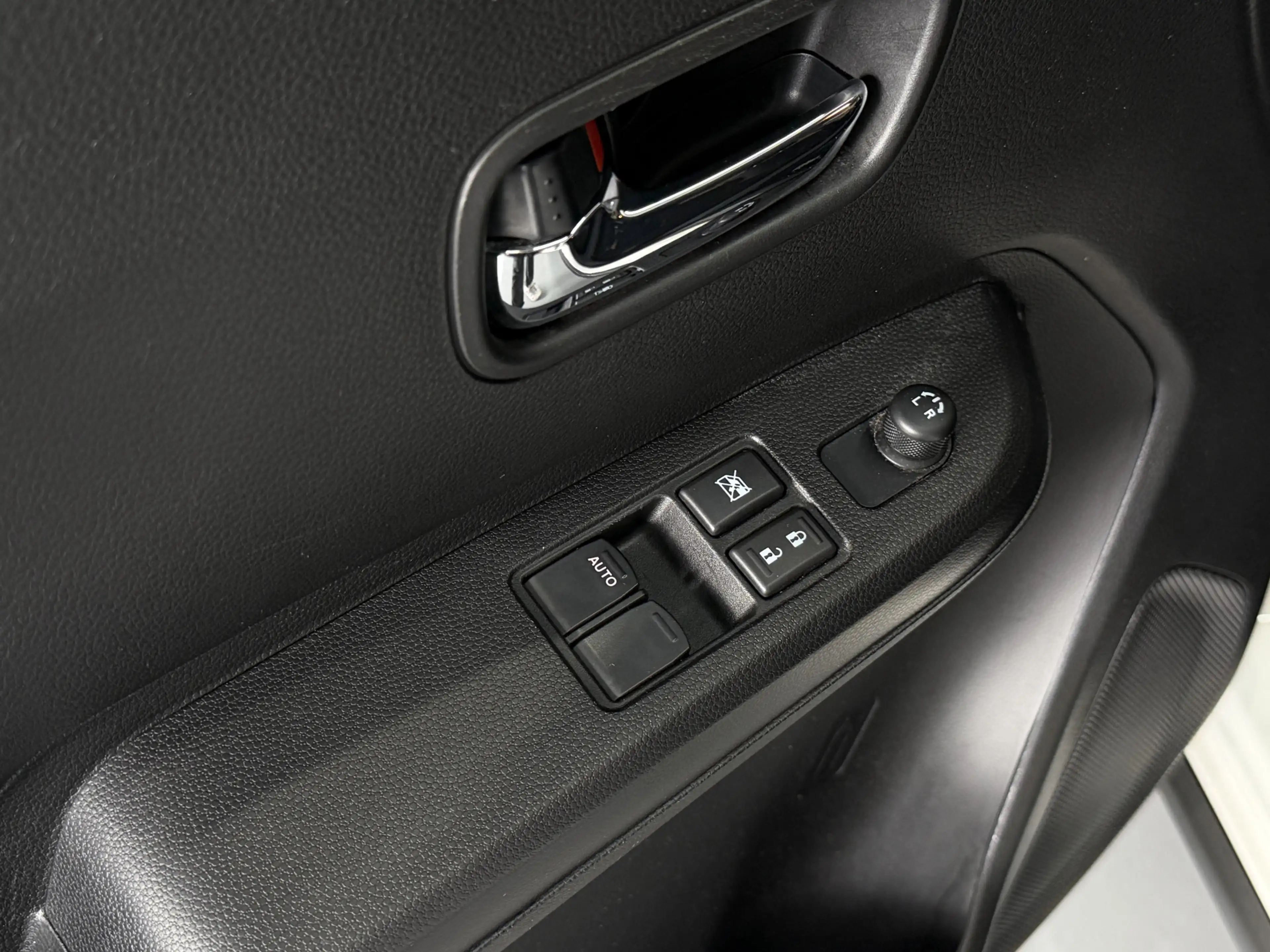 Suzuki Ignis 1.2 Smart Hybrid Select | Navi | Led | Camera | St — photo 10
