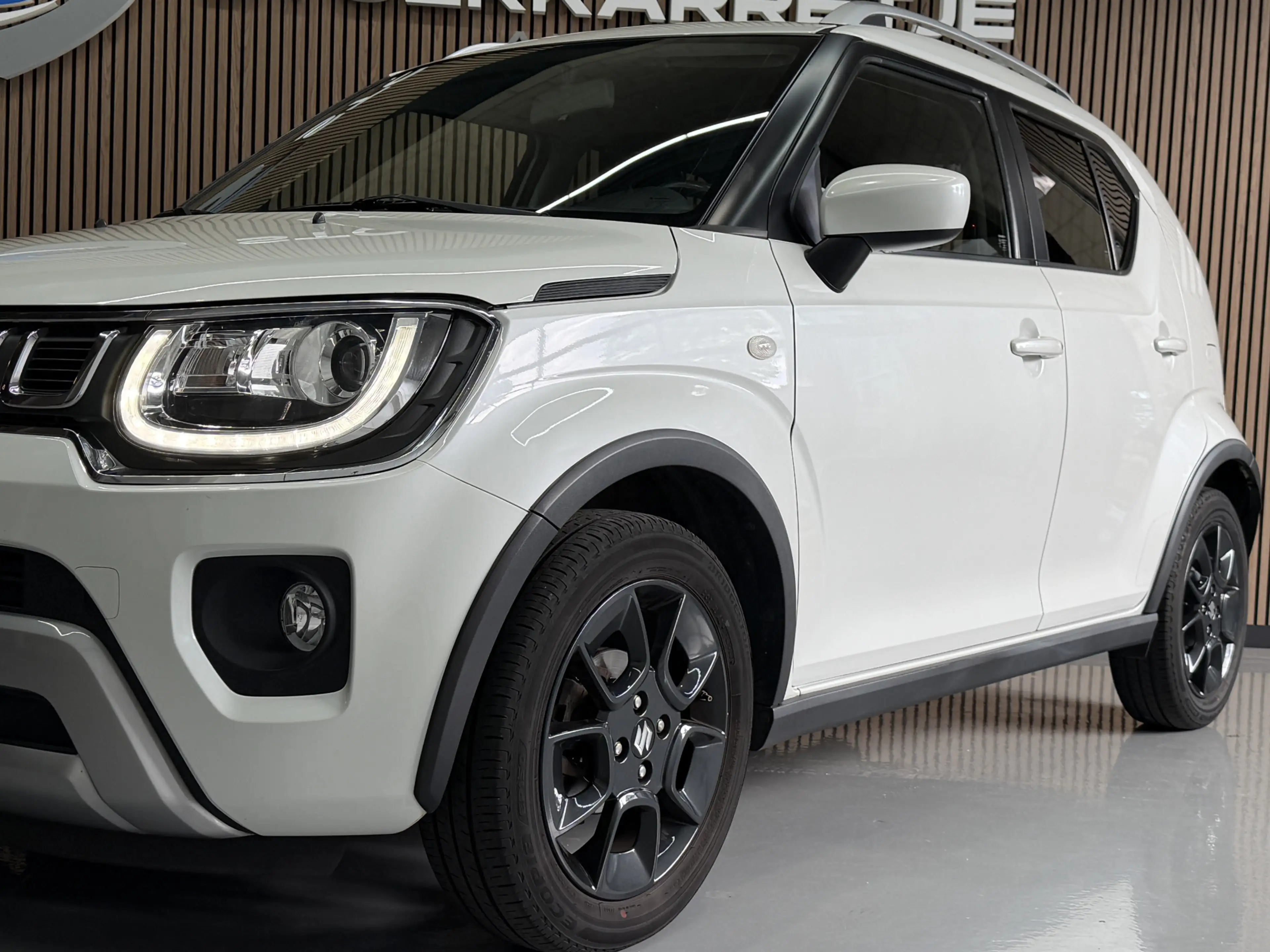 Suzuki Ignis 1.2 Smart Hybrid Select | Navi | Led | Camera | St — photo 3