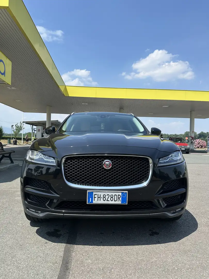 Jaguar F-Pace 2.0d Portfolio awd 180cv auto - 2