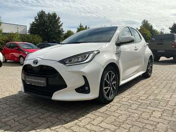 Yaris 1.5l Hybrid Team D Shz, Klima,