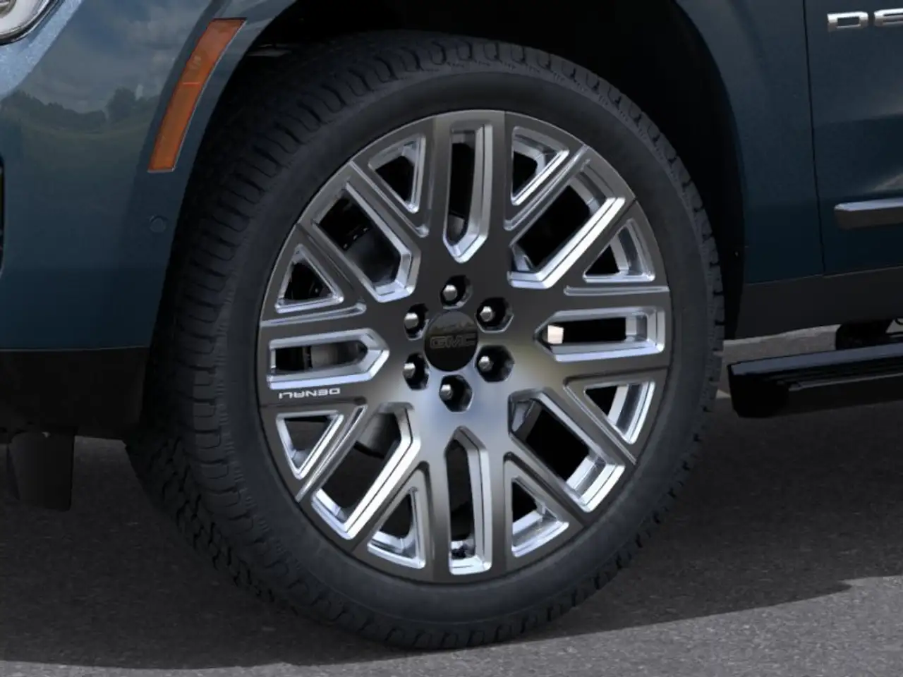 GMC Yukon снимка GMC Yukon