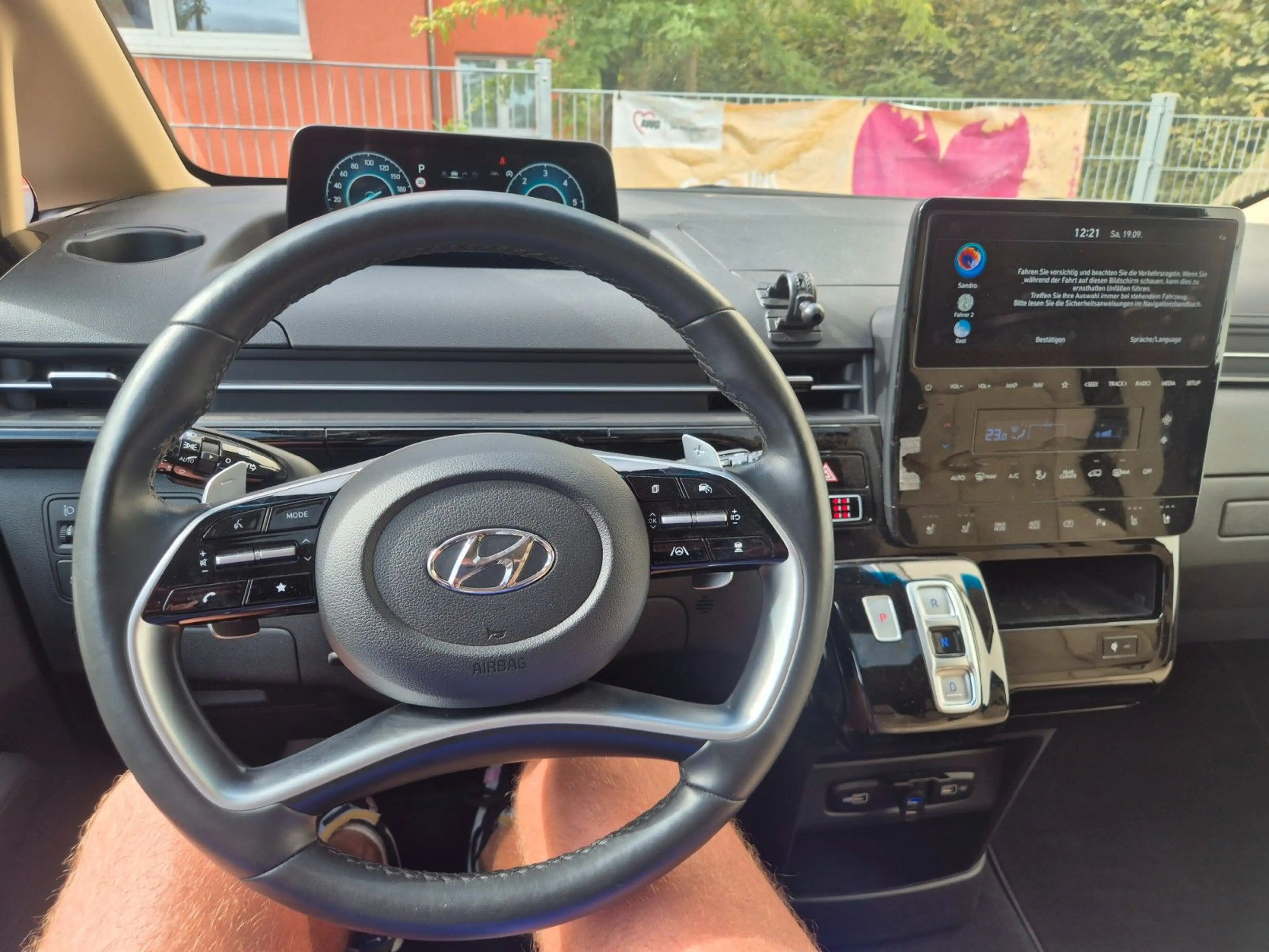 Hyundai STARIA Prime 4WD VOLL — photo 3