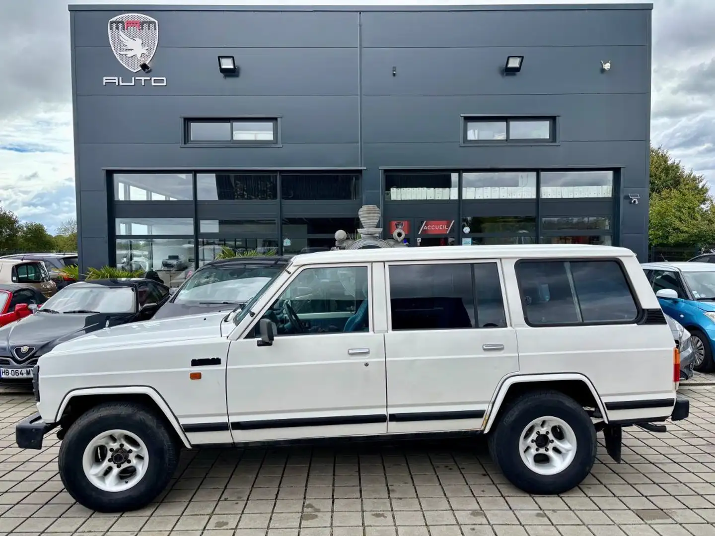 Nissan Patrol Weiß - 1