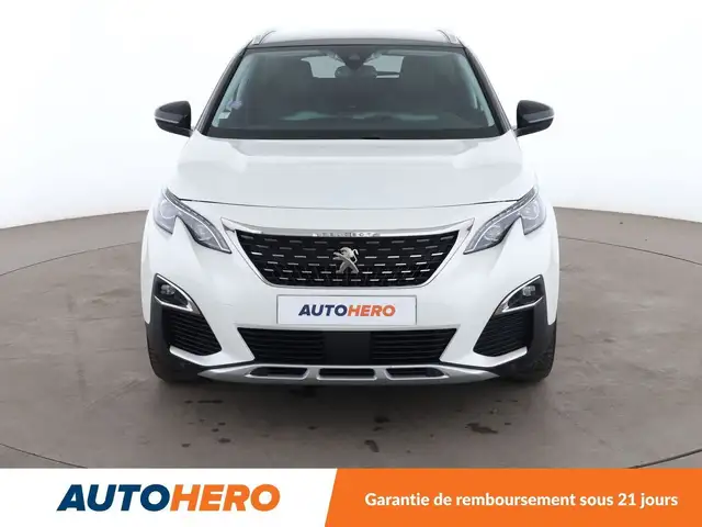 Peugeot 3008 view 9