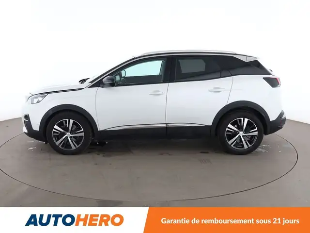 Peugeot 3008 view 3