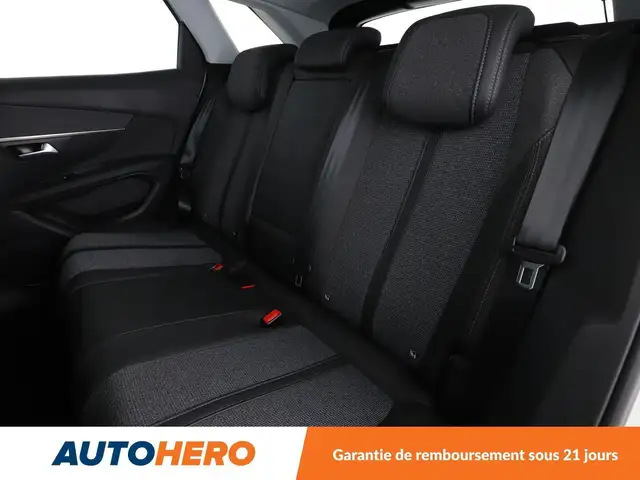 Peugeot 3008 view 17