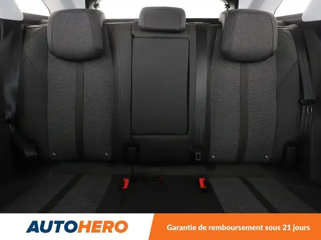 Peugeot 3008 view 19