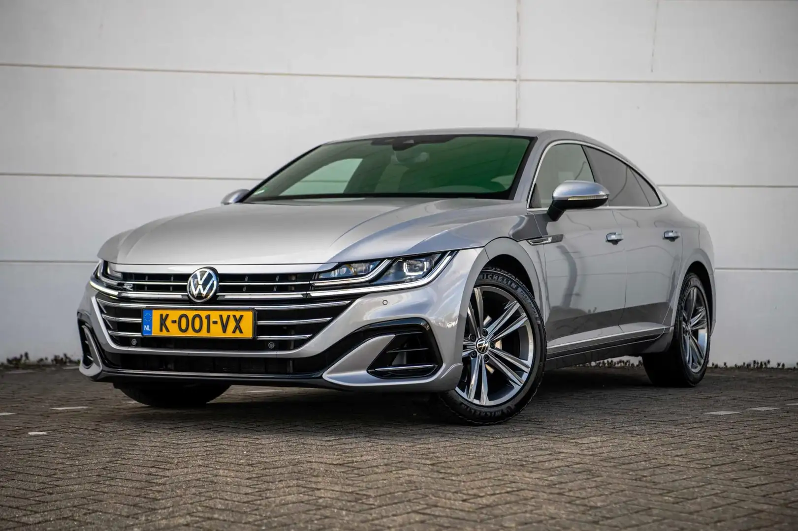 Volkswagen Arteon 2.0 TSI 190pk DSG R-Line Business+ |Navi|ACC|LED|1 Grijs - 1
