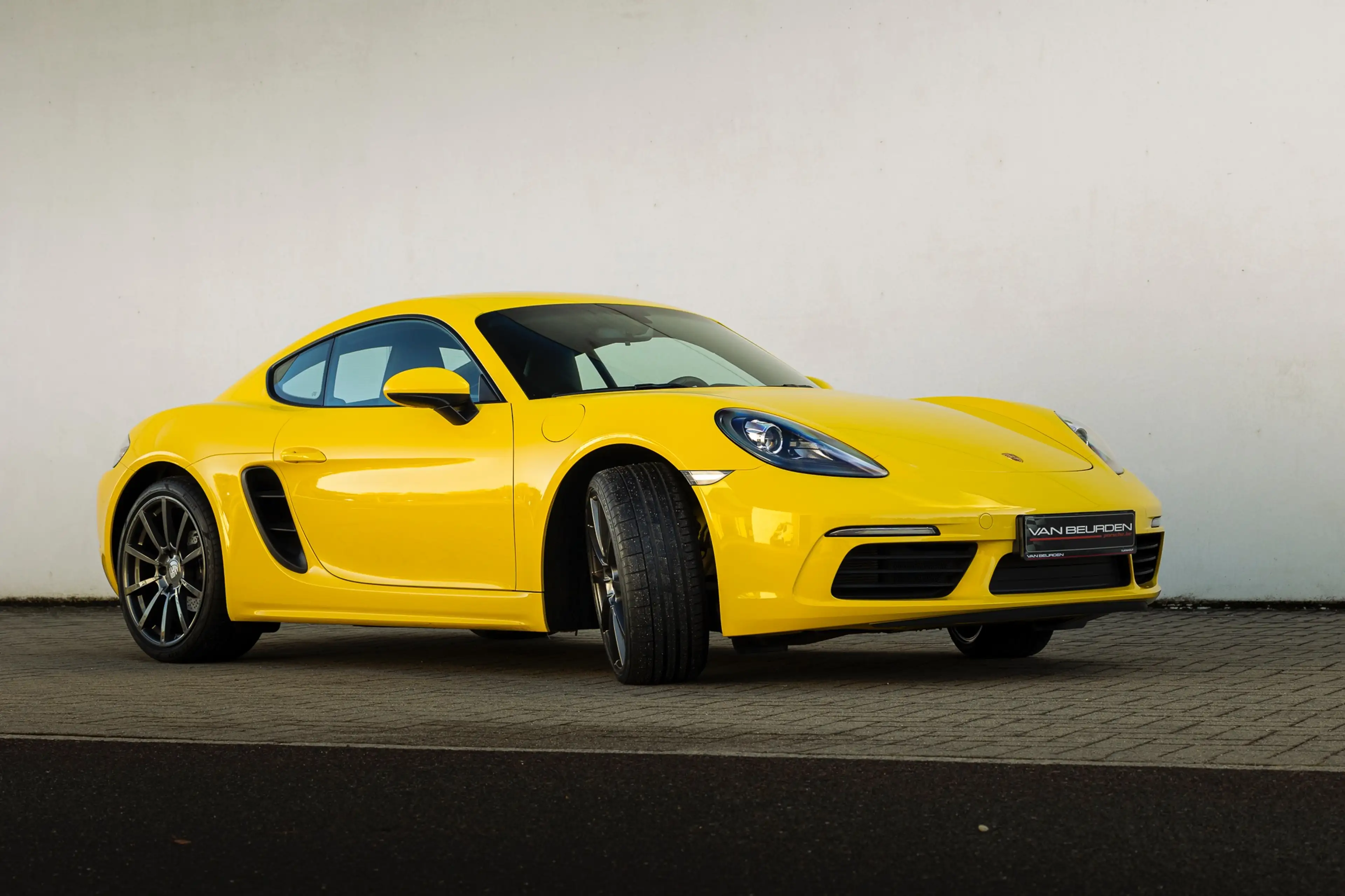 Porsche 718 718 Cayman — photo 9