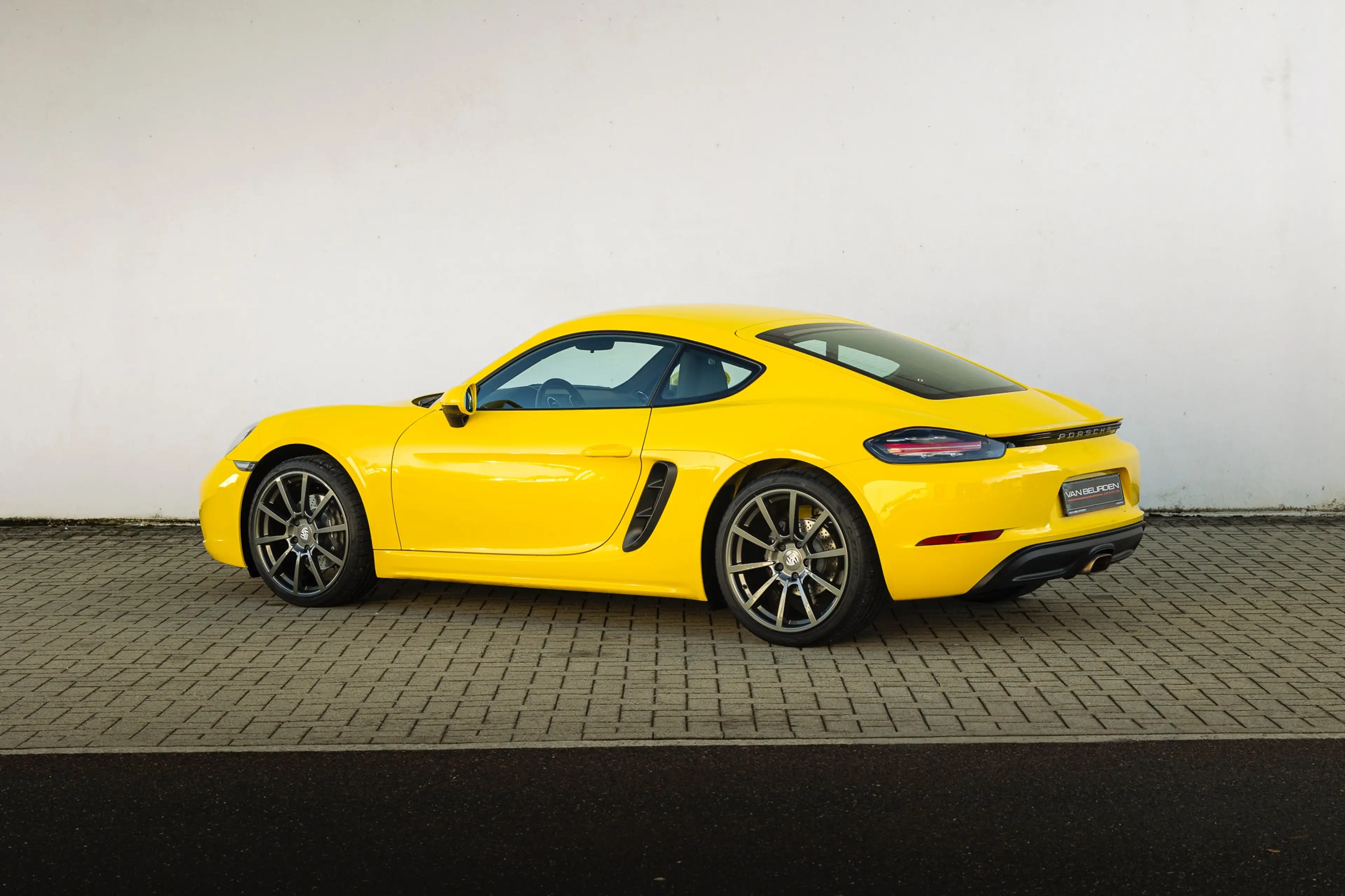 Porsche 718 718 Cayman — photo 3