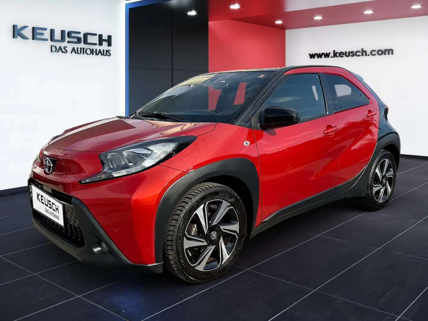 Toyota Aygo X AYGO X 1,0 VVT-i Rot - 2