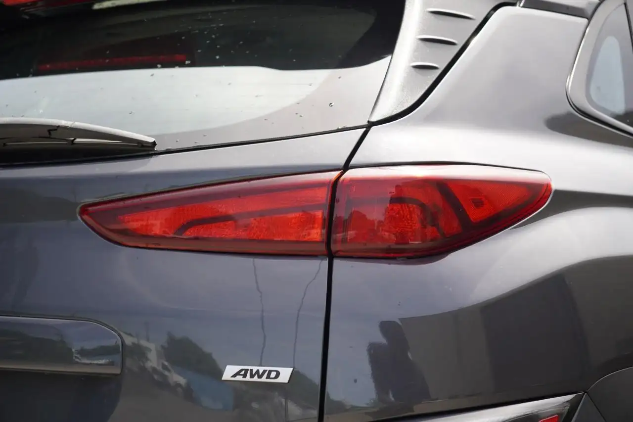 Hyundai KONA снимка Hyundai KONA