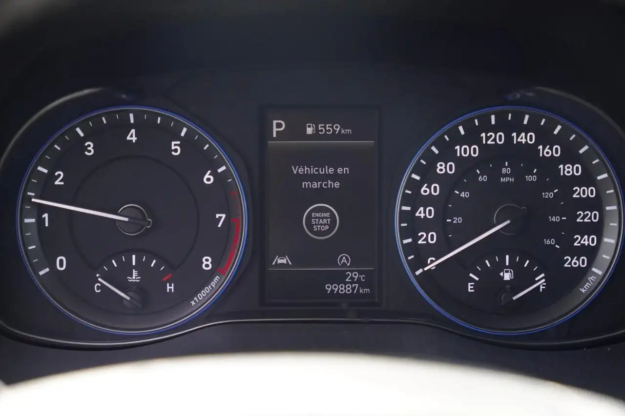 Hyundai KONA снимка Hyundai KONA