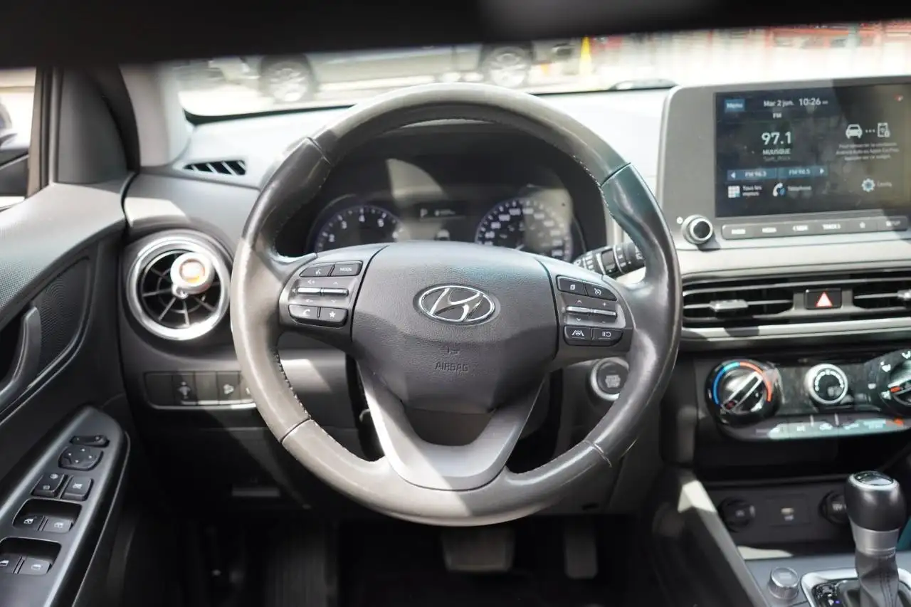Hyundai KONA снимка Hyundai KONA