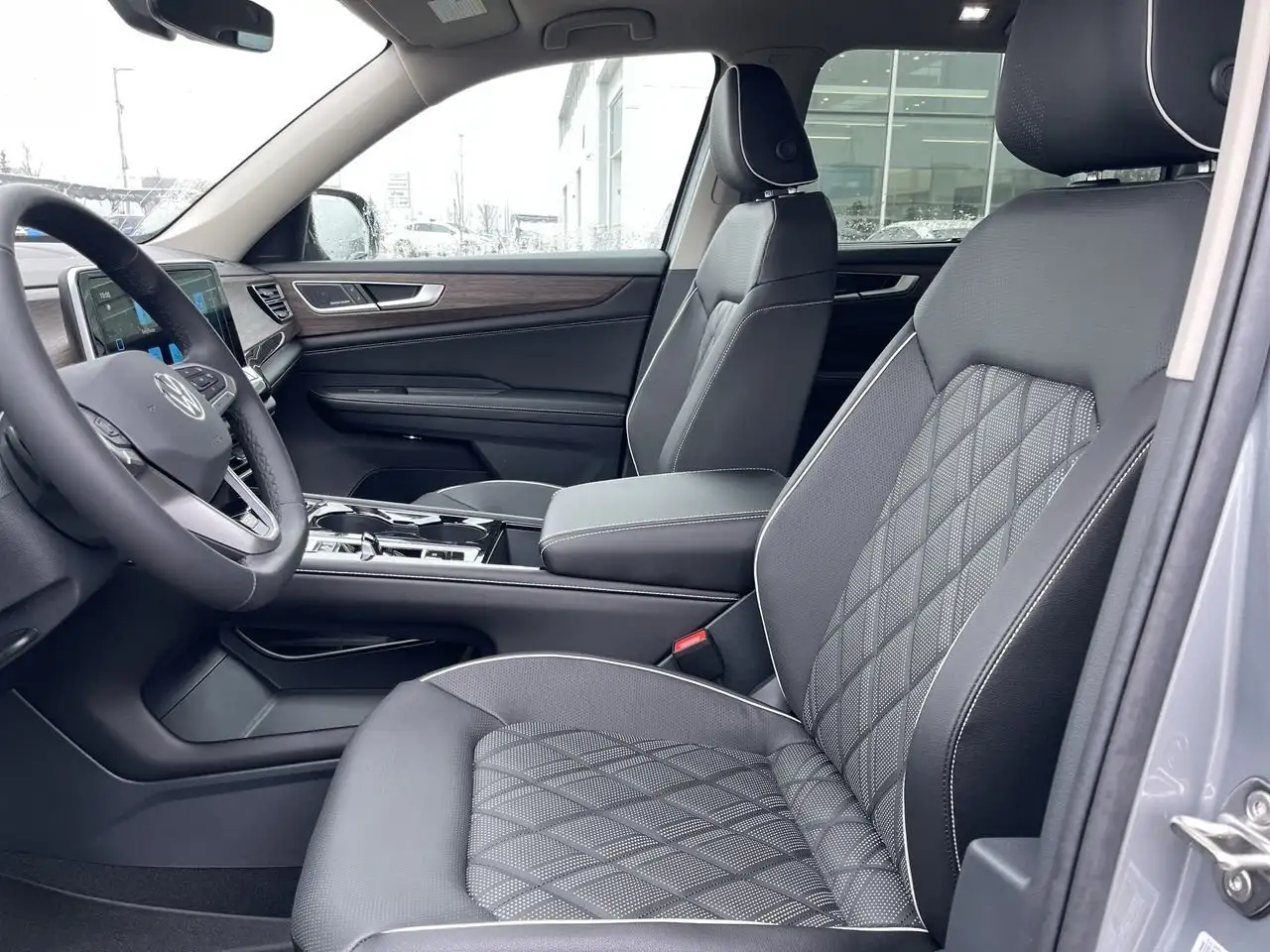 Volkswagen Atlas снимка Volkswagen Atlas