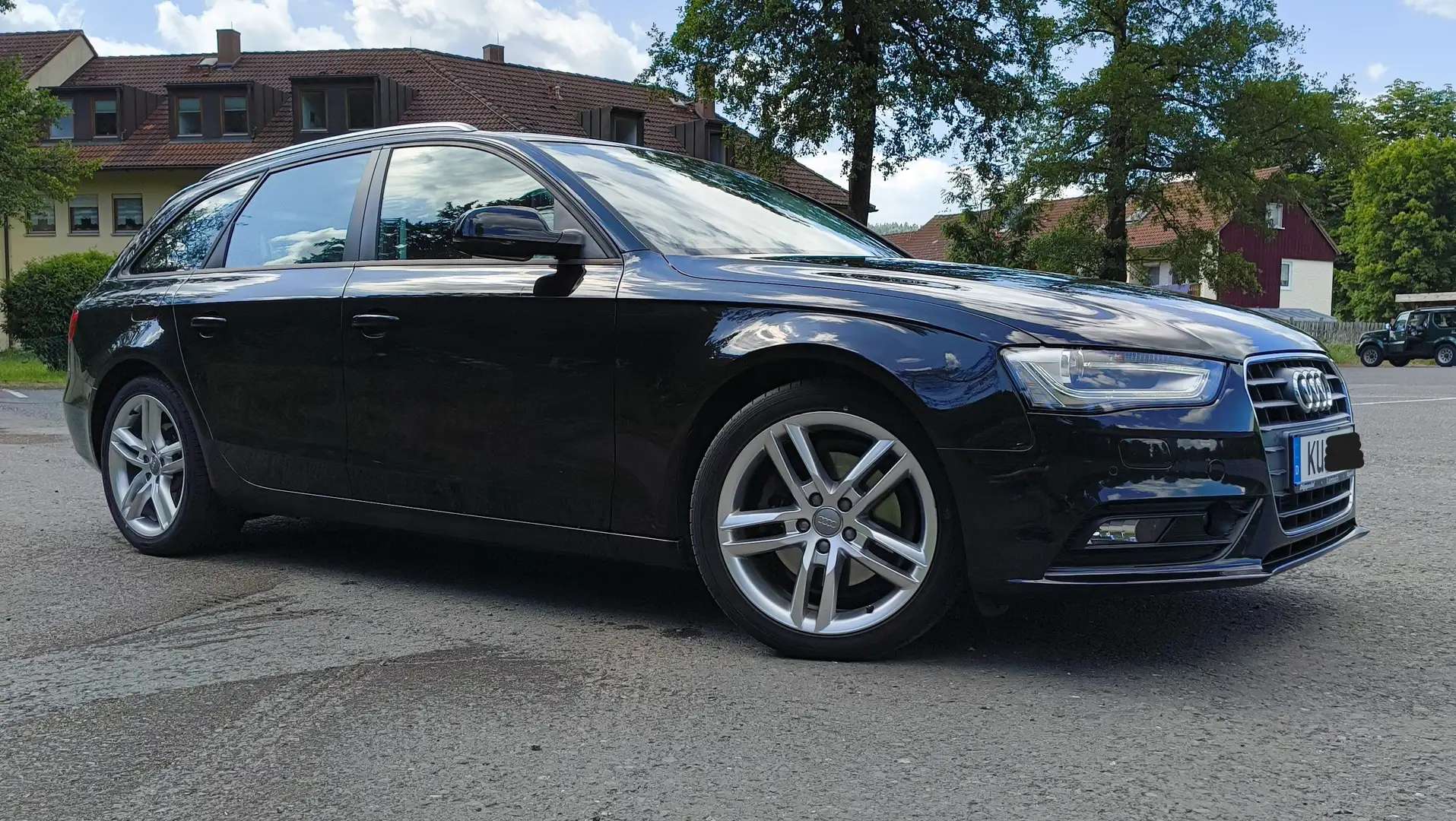Audi A4 A4 Avant Diesel Avant 2.0 TDI DPF Ambition Schwarz - 1